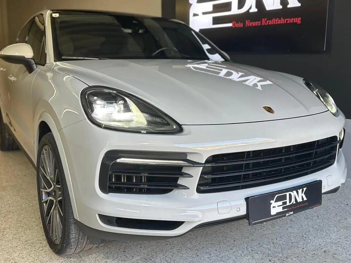 Porsche Cayenne Coupe E-Hybrid|Approved|Chrono|Pano|Steinschlagsch Grau - 2