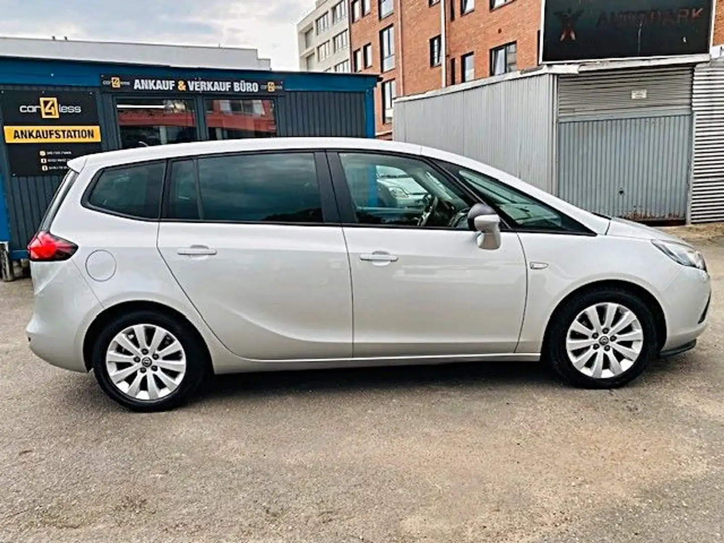 Opel Zafira Tourer 1.4 Turbo ecoFLEX Edition 103kW Silber - 2