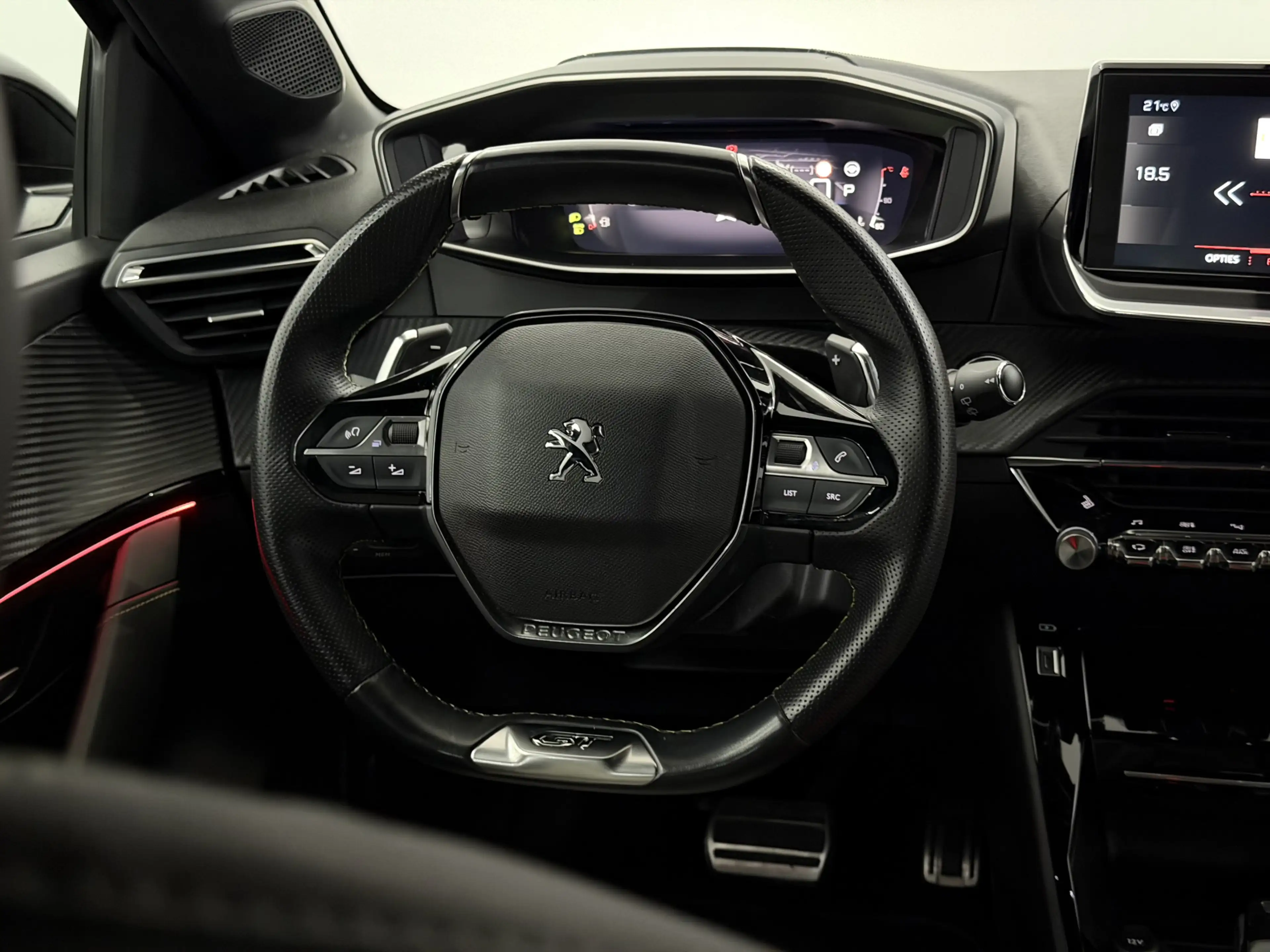 Peugeot 208 1.2 PureTech GT Pack Camera, Navi, Keyless start, — photo 13