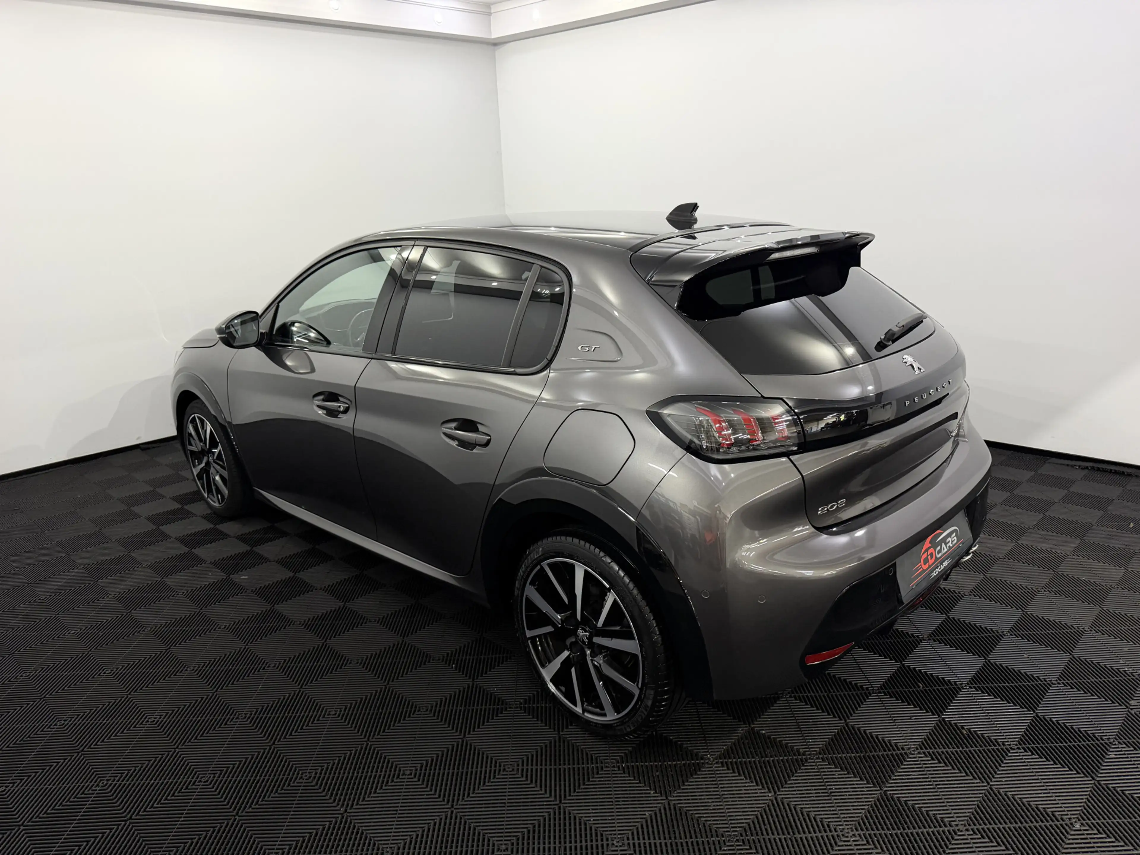 Peugeot 208 1.2 PureTech GT Pack Camera, Navi, Keyless start, — photo 4