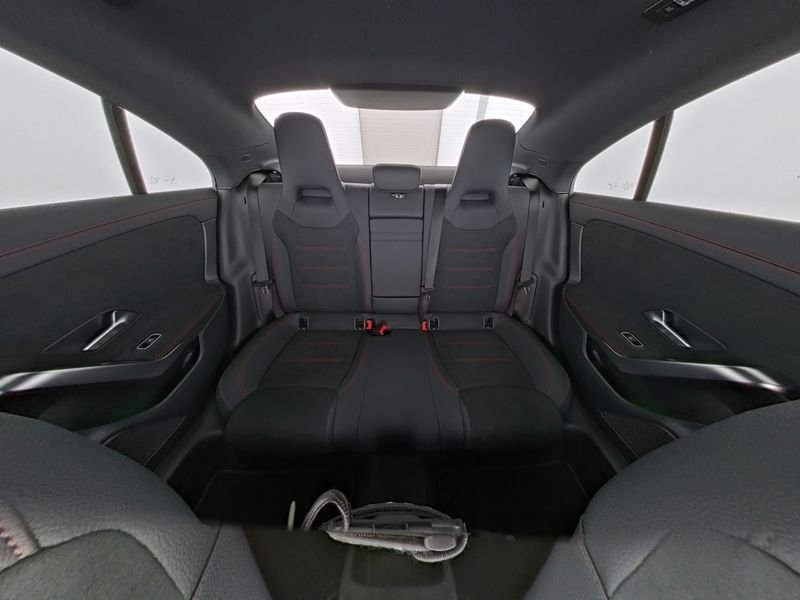Mercedes-Benz CLA 200 Coupé AMG+NIGHT+PANO-SD+TOTWINKEL+WINTER — photo 7