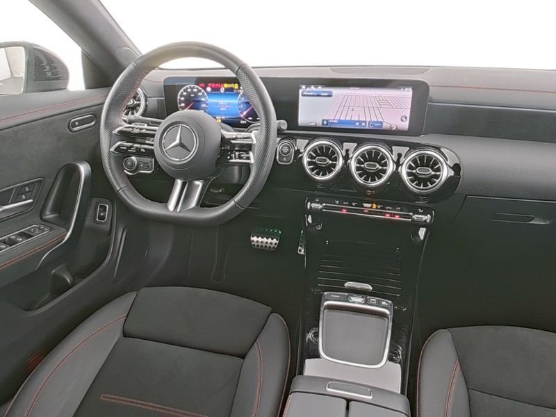 Mercedes-Benz CLA 200 Coupé AMG+NIGHT+PANO-SD+TOTWINKEL+WINTER — photo 5
