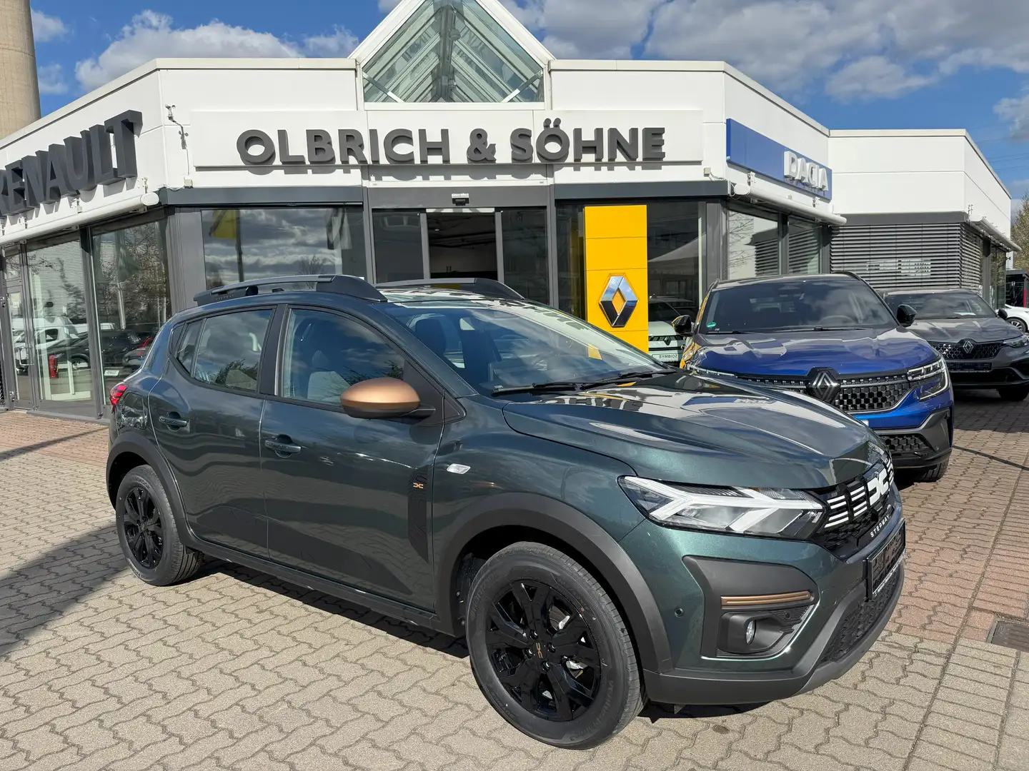 Dacia Sandero Stepway TCe 100 ECO-G Extreme+ Grün - 1