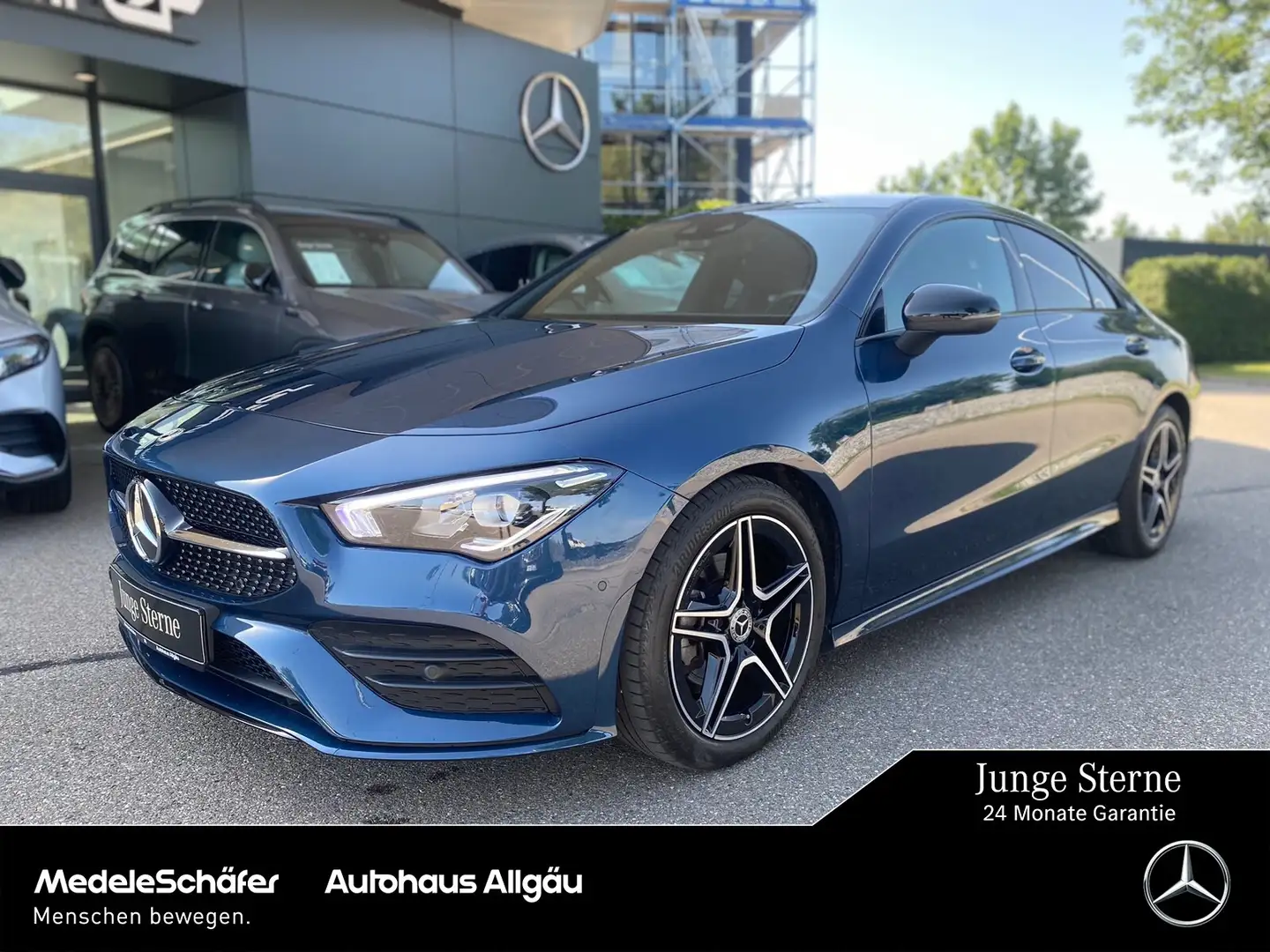 Mercedes-Benz CLA 200 CLA 200 AMG Night Pano MBUXHigh LED KAM Sound Navi Blau - 1