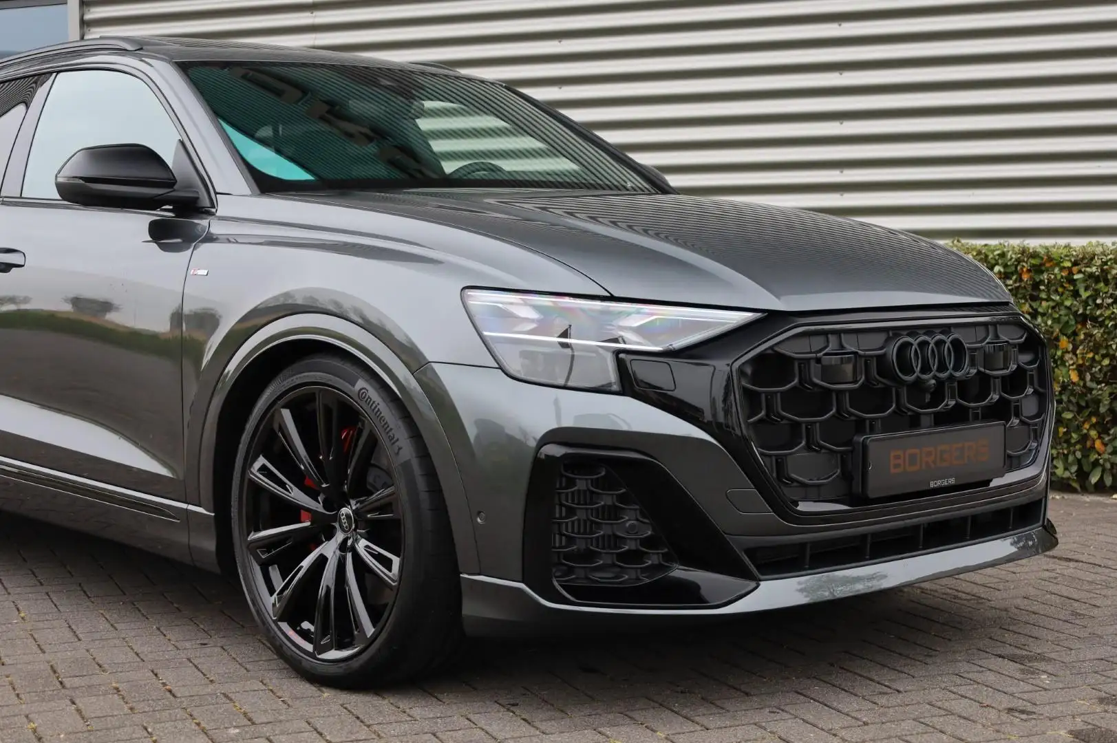 Audi Q8 60TFSIe Massage l Carbon l Panodak l Trekhaak l 23 Gris - 2