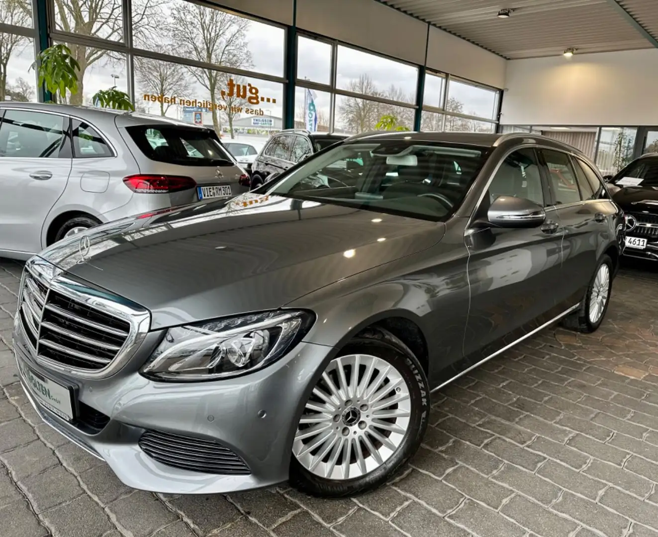 Mercedes-Benz C 180 T CGI Exclusive Navi-LED-Totwinkel-2.Hand Gris - 2