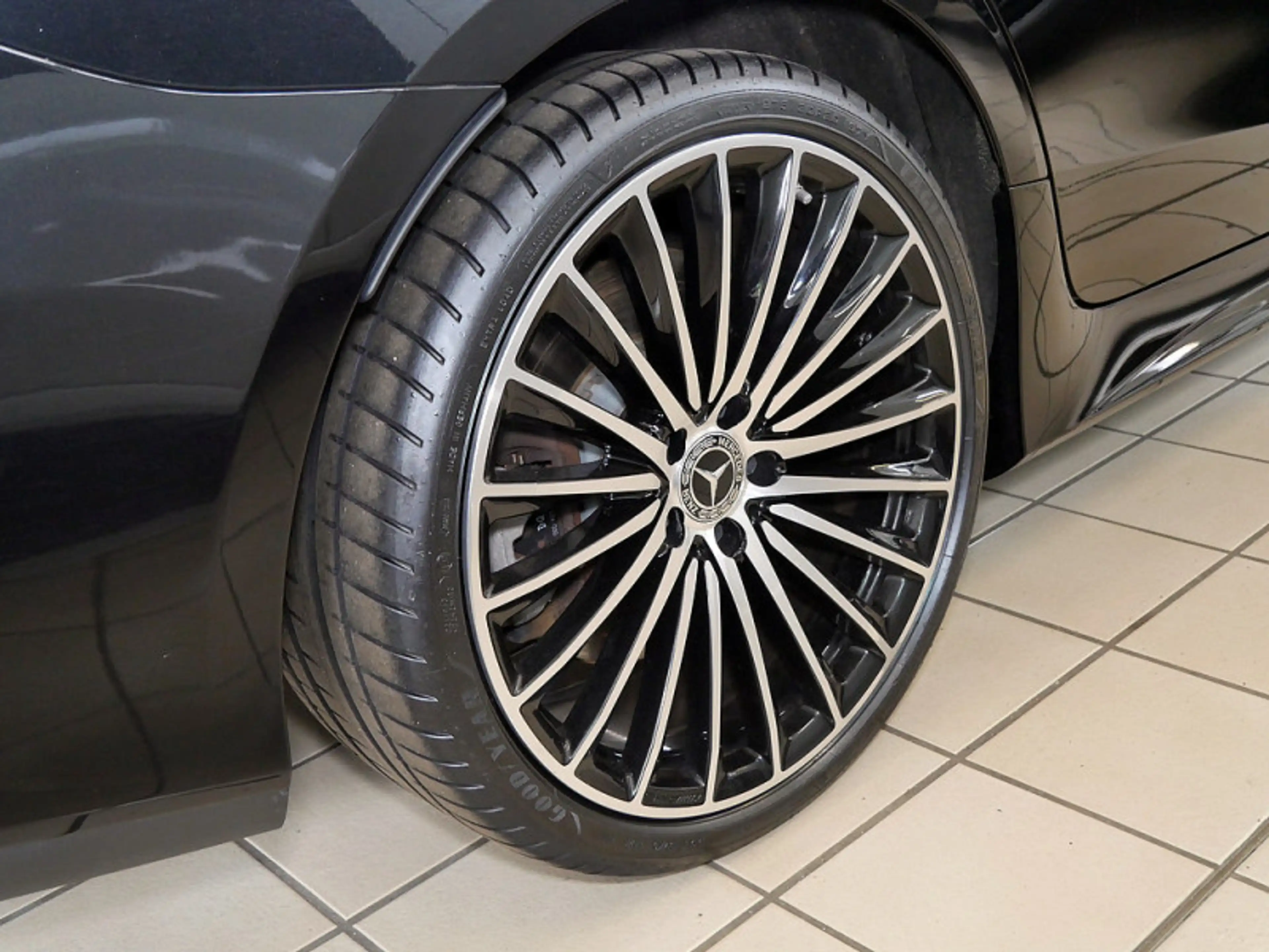 Mercedes-Benz CLS 450 4M AMG BURM NIGHT WIDE MEMO 360 KAMERA — photo 10