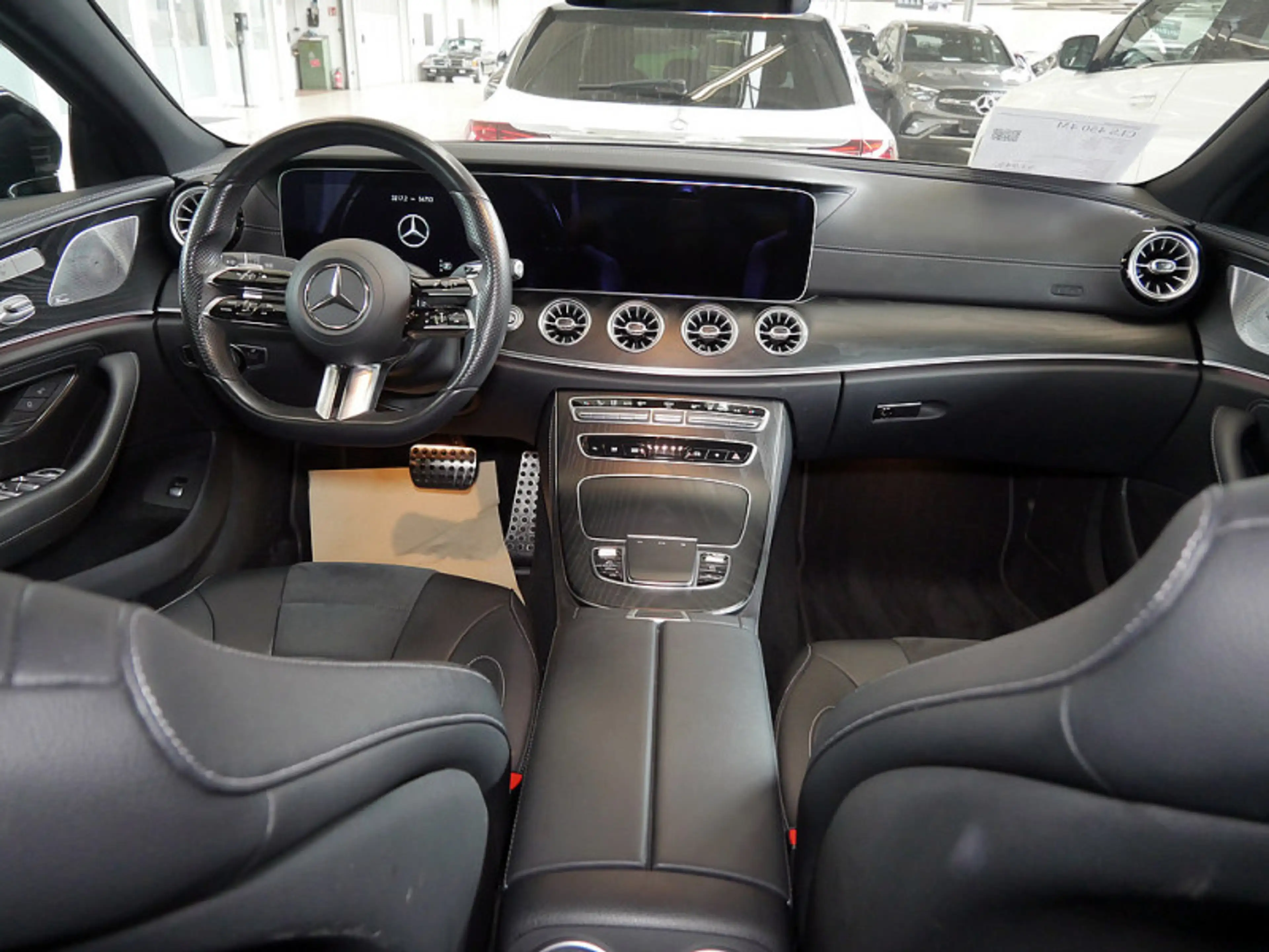 Mercedes-Benz CLS 450 4M AMG BURM NIGHT WIDE MEMO 360 KAMERA — photo 9