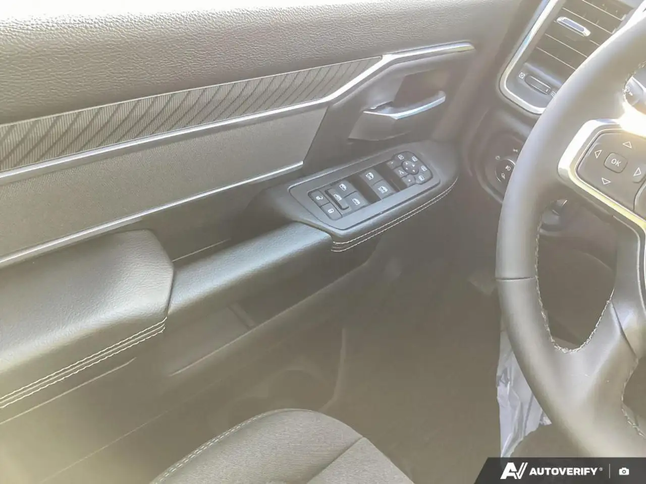 RAM 2500 снимка RAM 2500