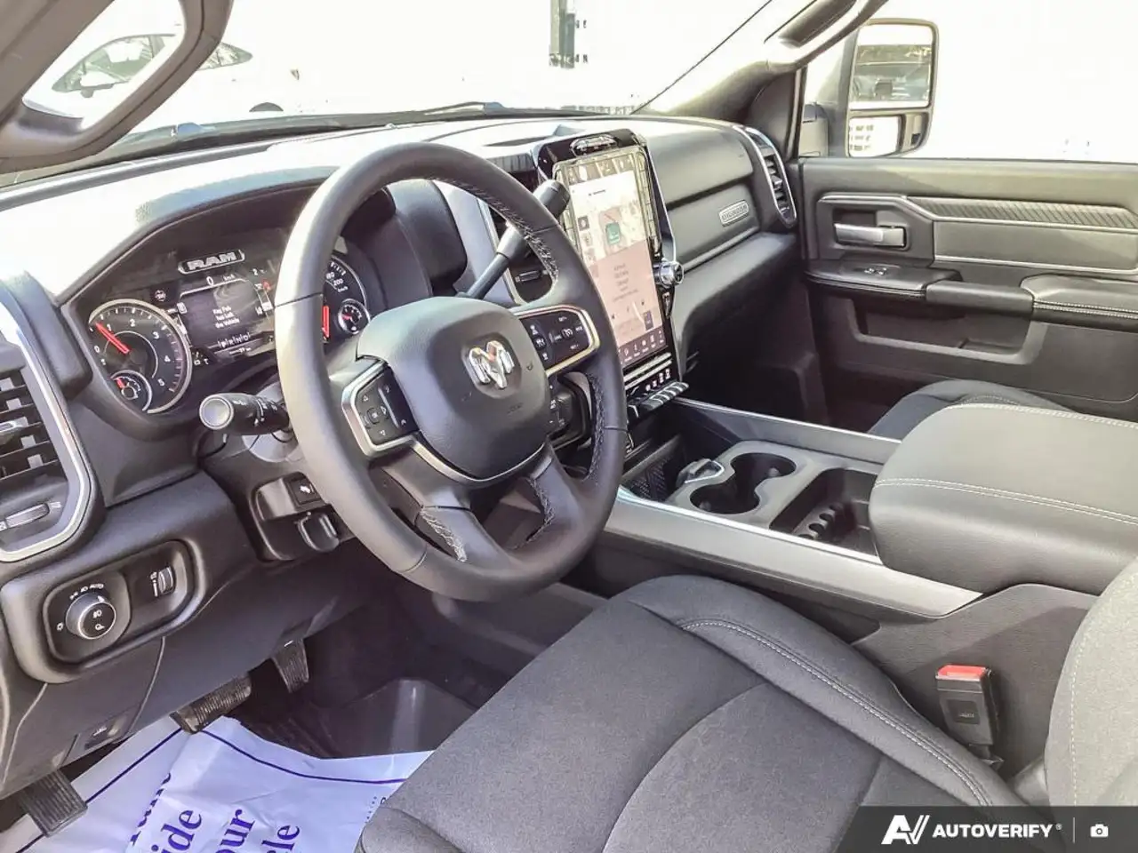 RAM 2500 снимка RAM 2500