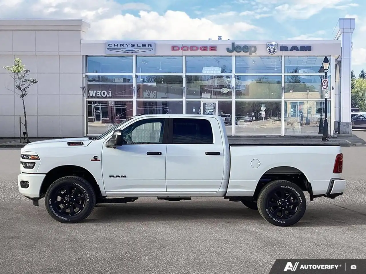 RAM 2500 снимка RAM 2500