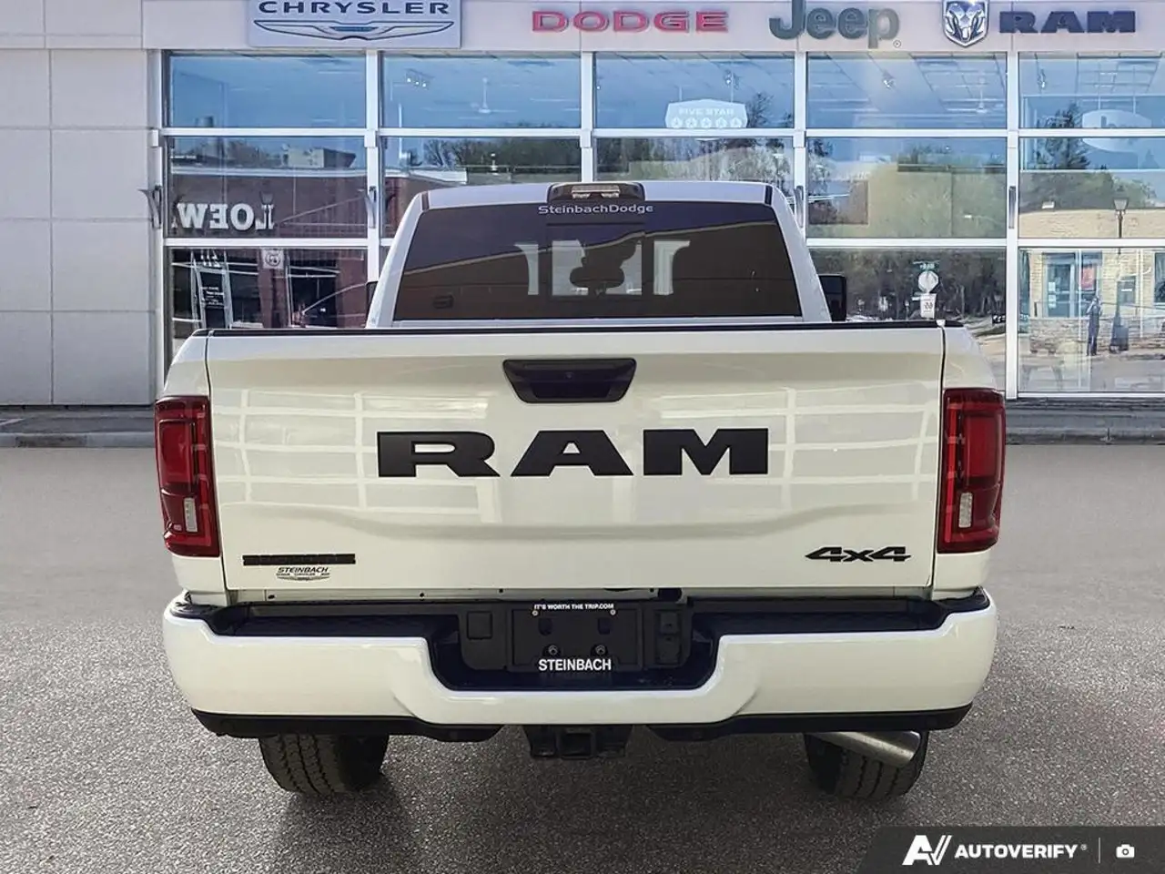 RAM 2500 снимка RAM 2500