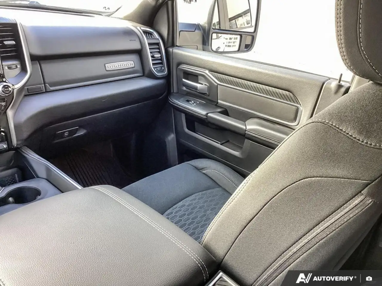 RAM 2500 снимка RAM 2500