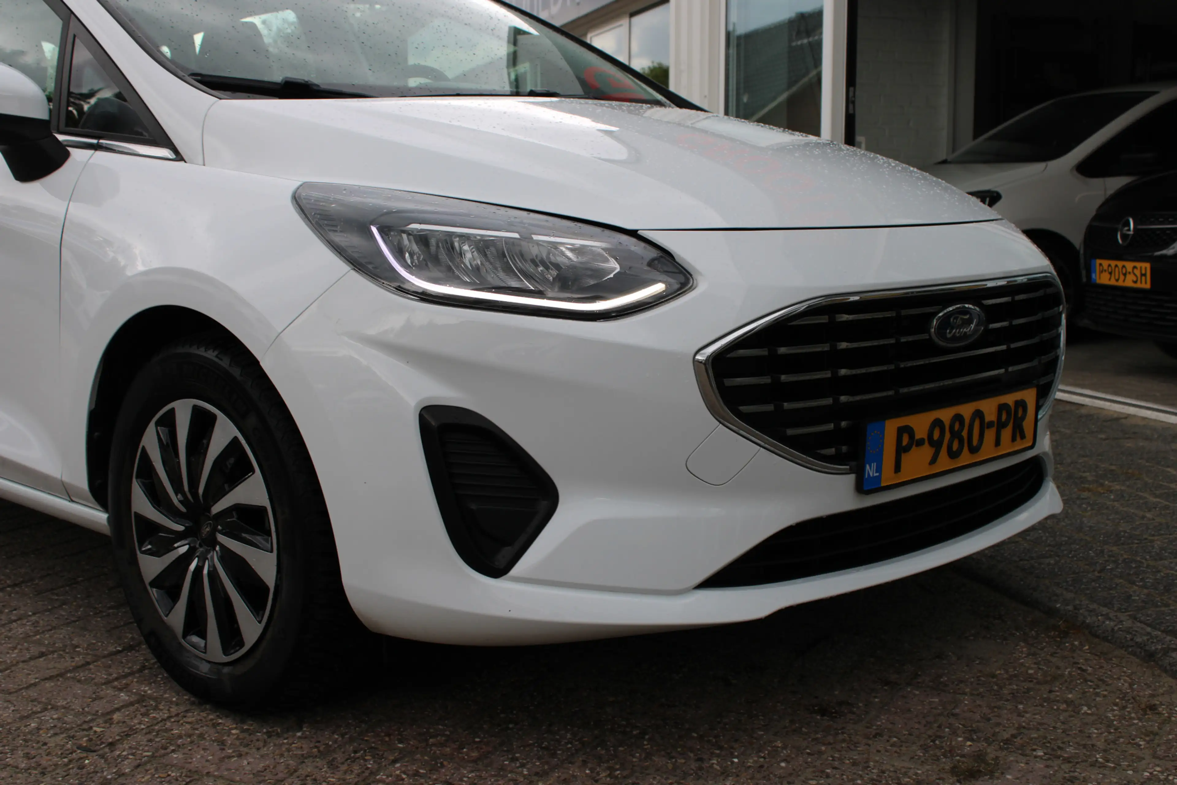 Ford Fiesta 1.0 EcoBoost Hybrid Titanium — photo 19