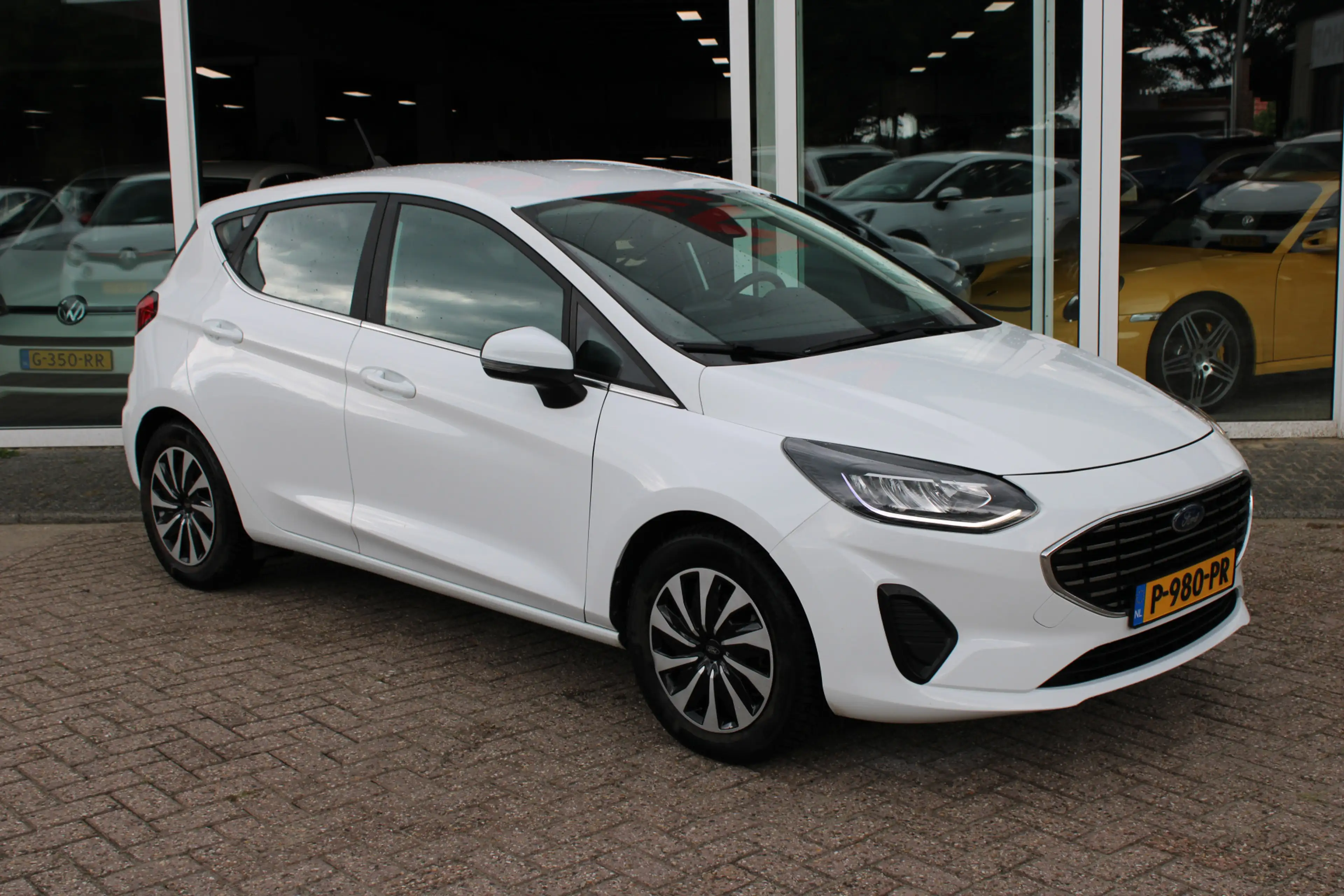 Ford Fiesta 1.0 EcoBoost Hybrid Titanium — photo 2