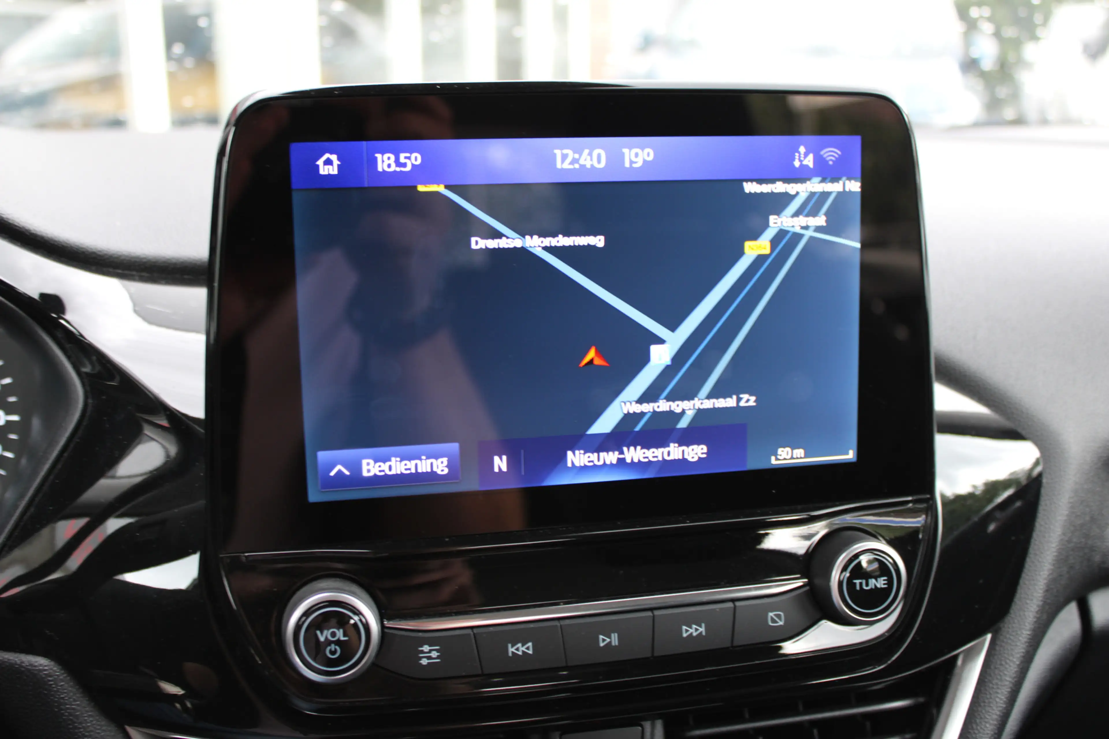 Ford Fiesta 1.0 EcoBoost Hybrid Titanium — photo 12