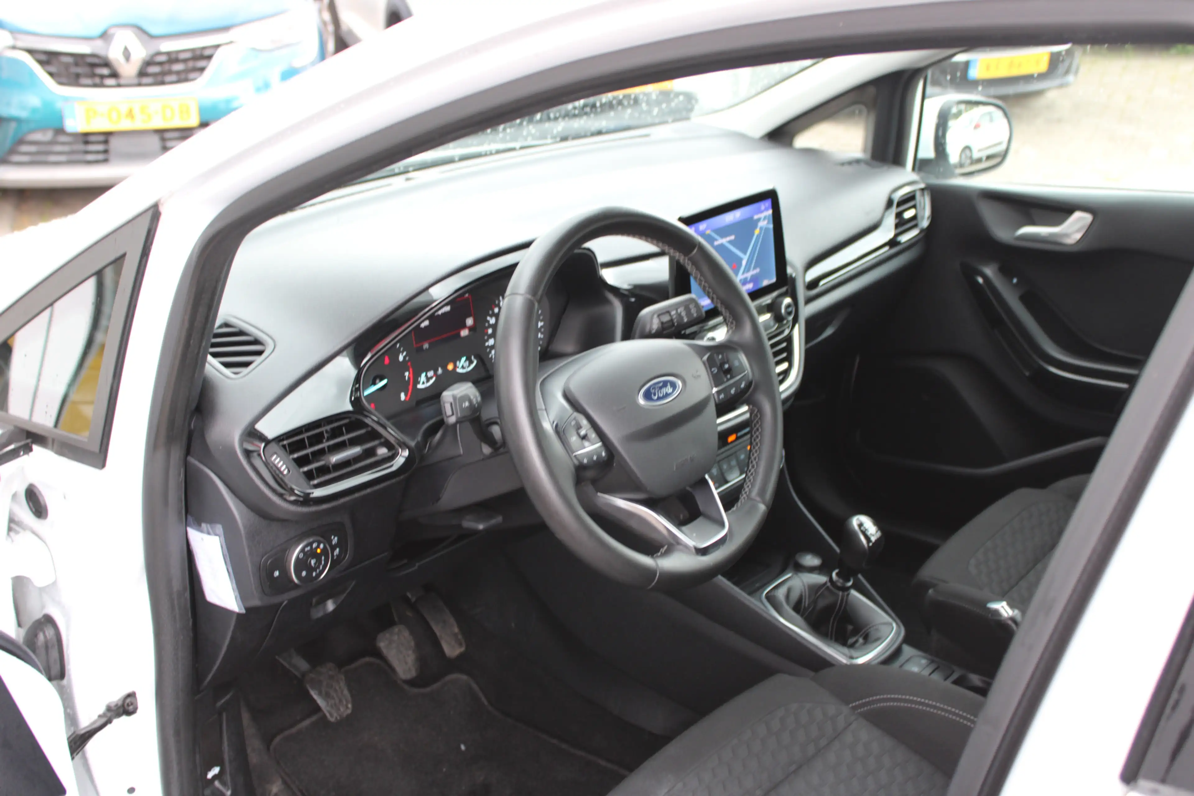 Ford Fiesta 1.0 EcoBoost Hybrid Titanium — photo 4
