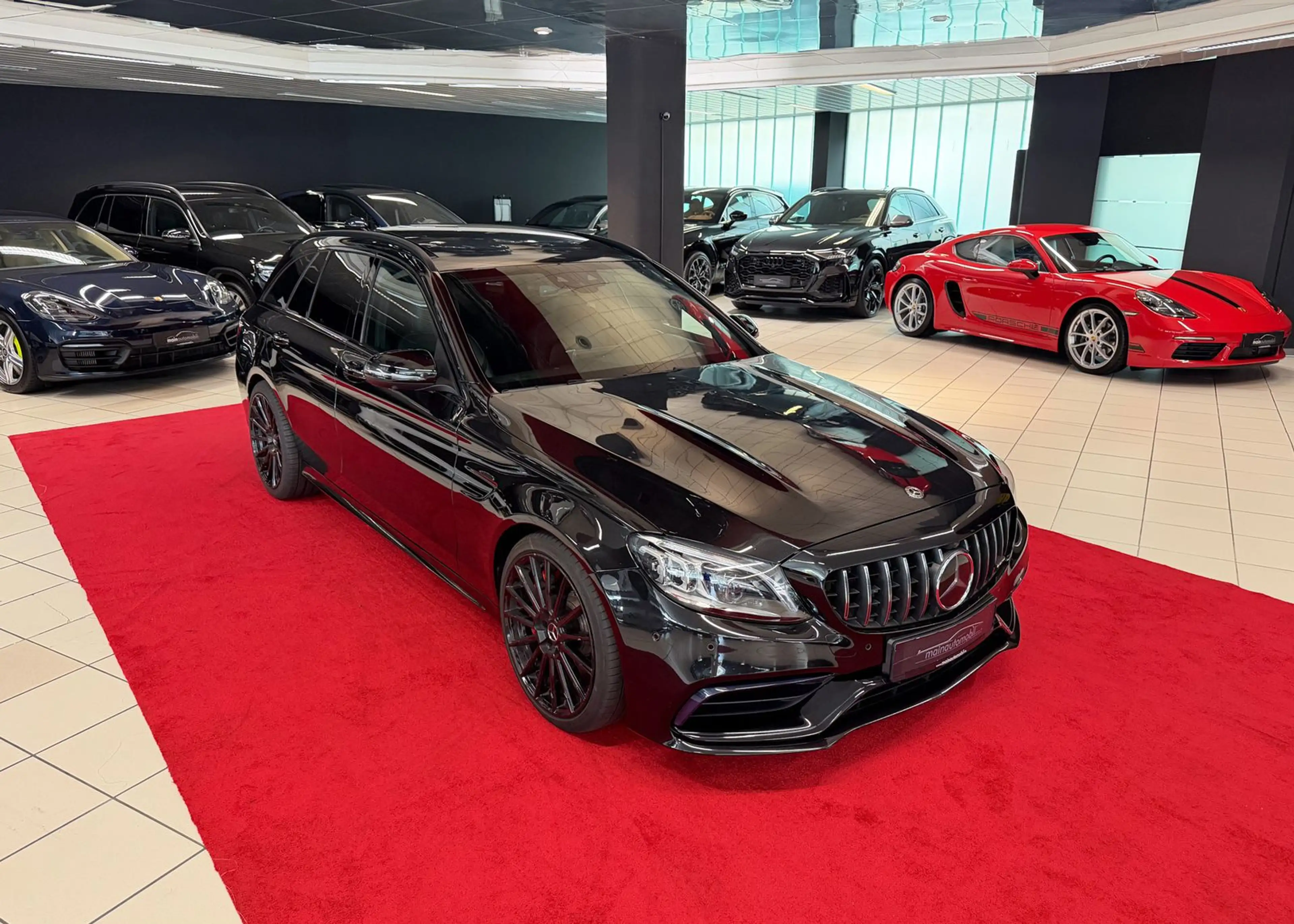 Mercedes-Benz C 63 AMG S MWST AHK Pano HU Widescreen Burmester — photo 12