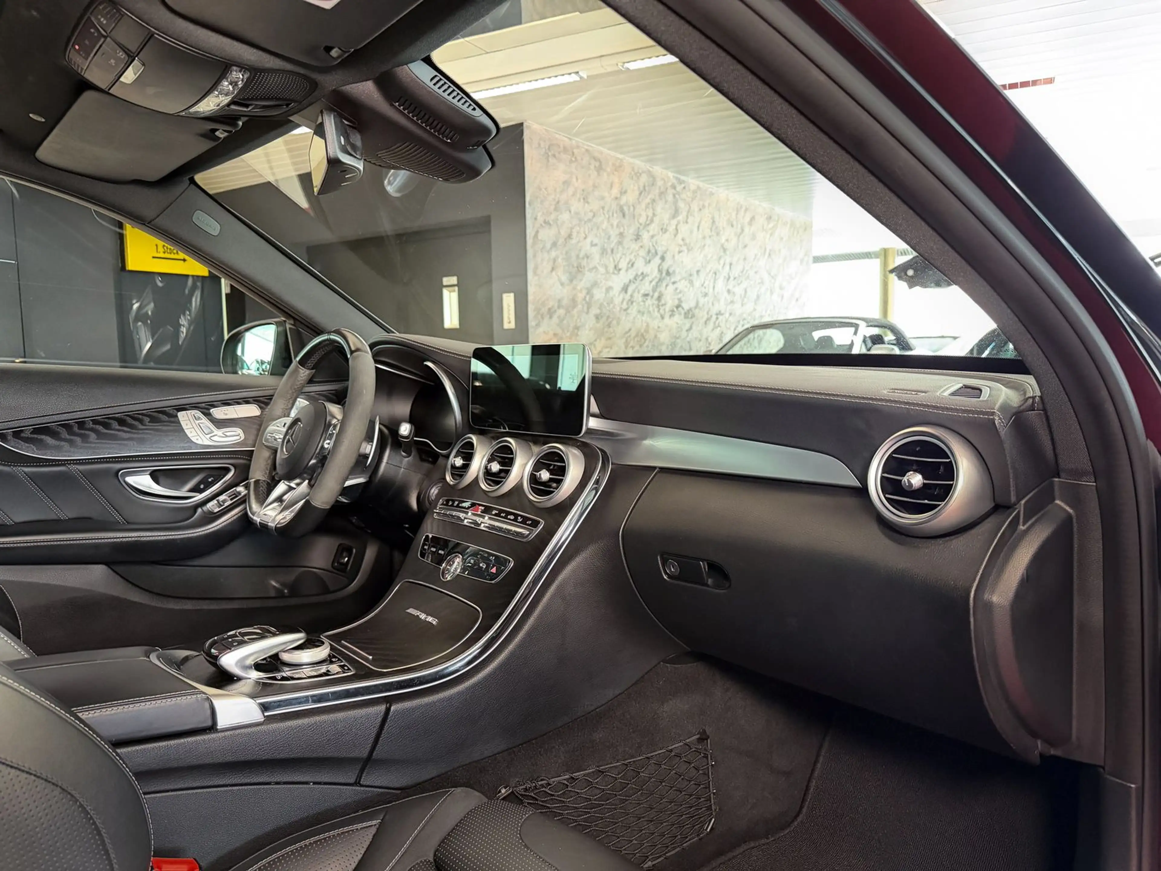 Mercedes-Benz C 63 AMG S MWST AHK Pano HU Widescreen Burmester — photo 31