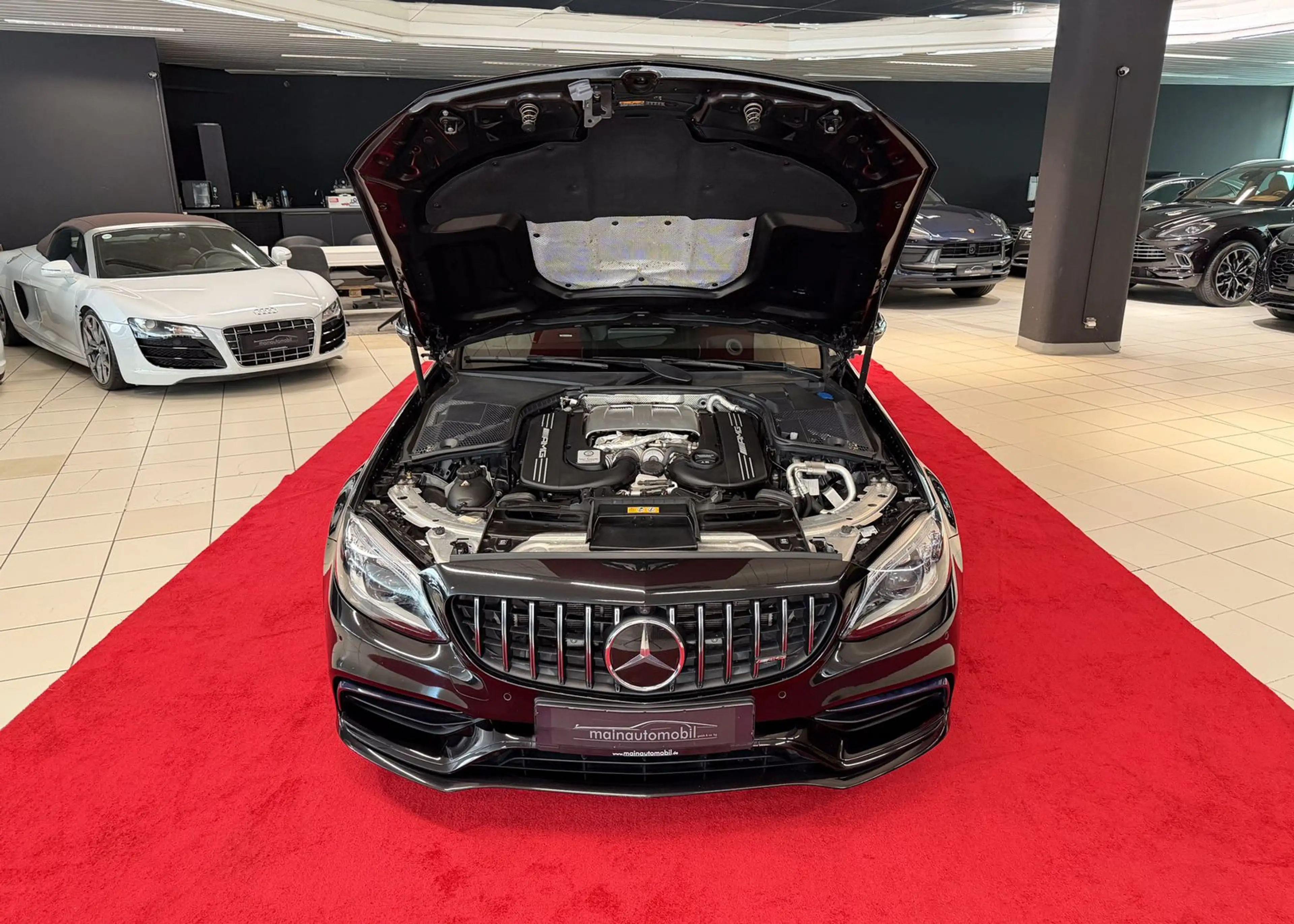 Mercedes-Benz C 63 AMG S MWST AHK Pano HU Widescreen Burmester — photo 41