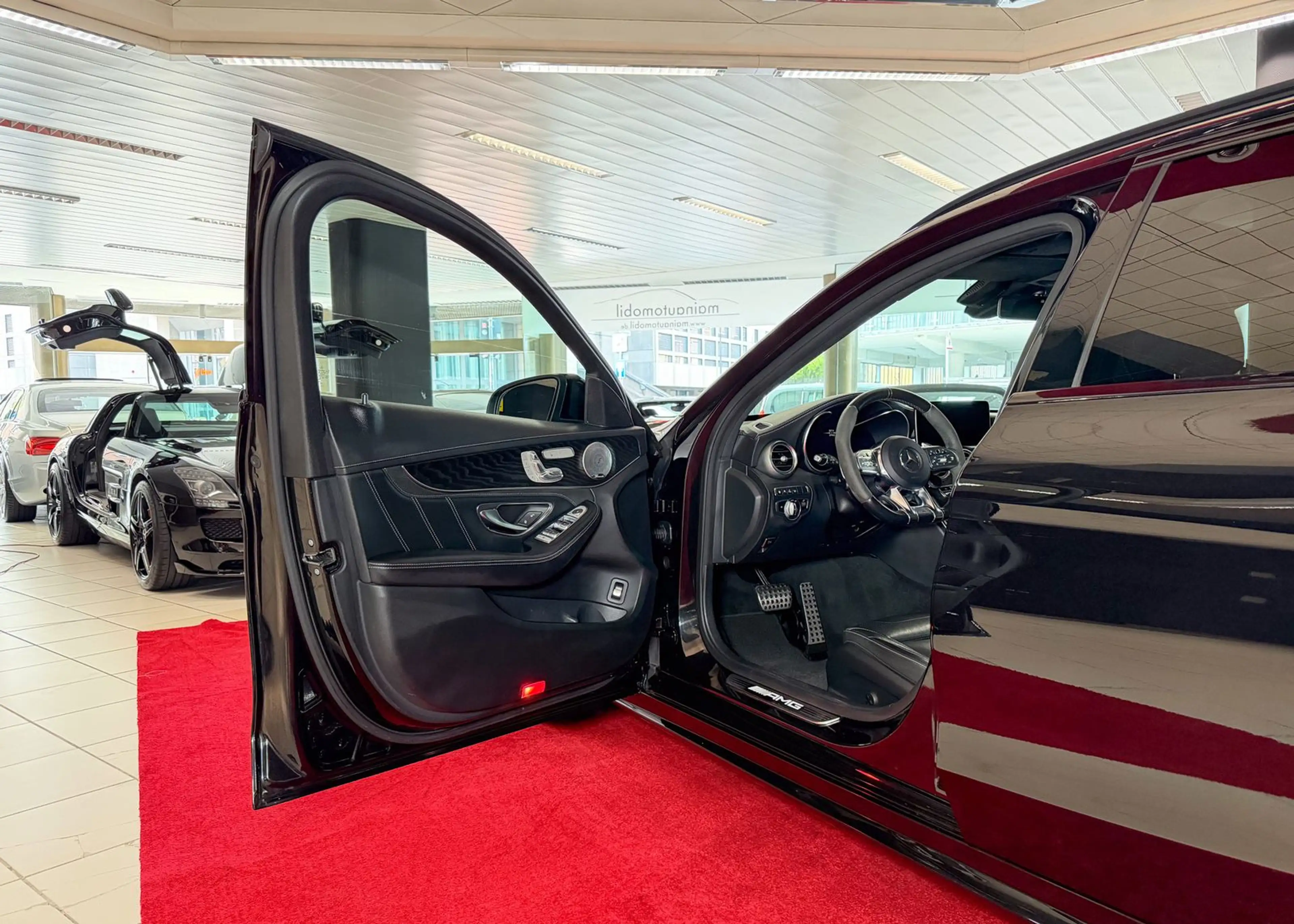 Mercedes-Benz C 63 AMG S MWST AHK Pano HU Widescreen Burmester — photo 13