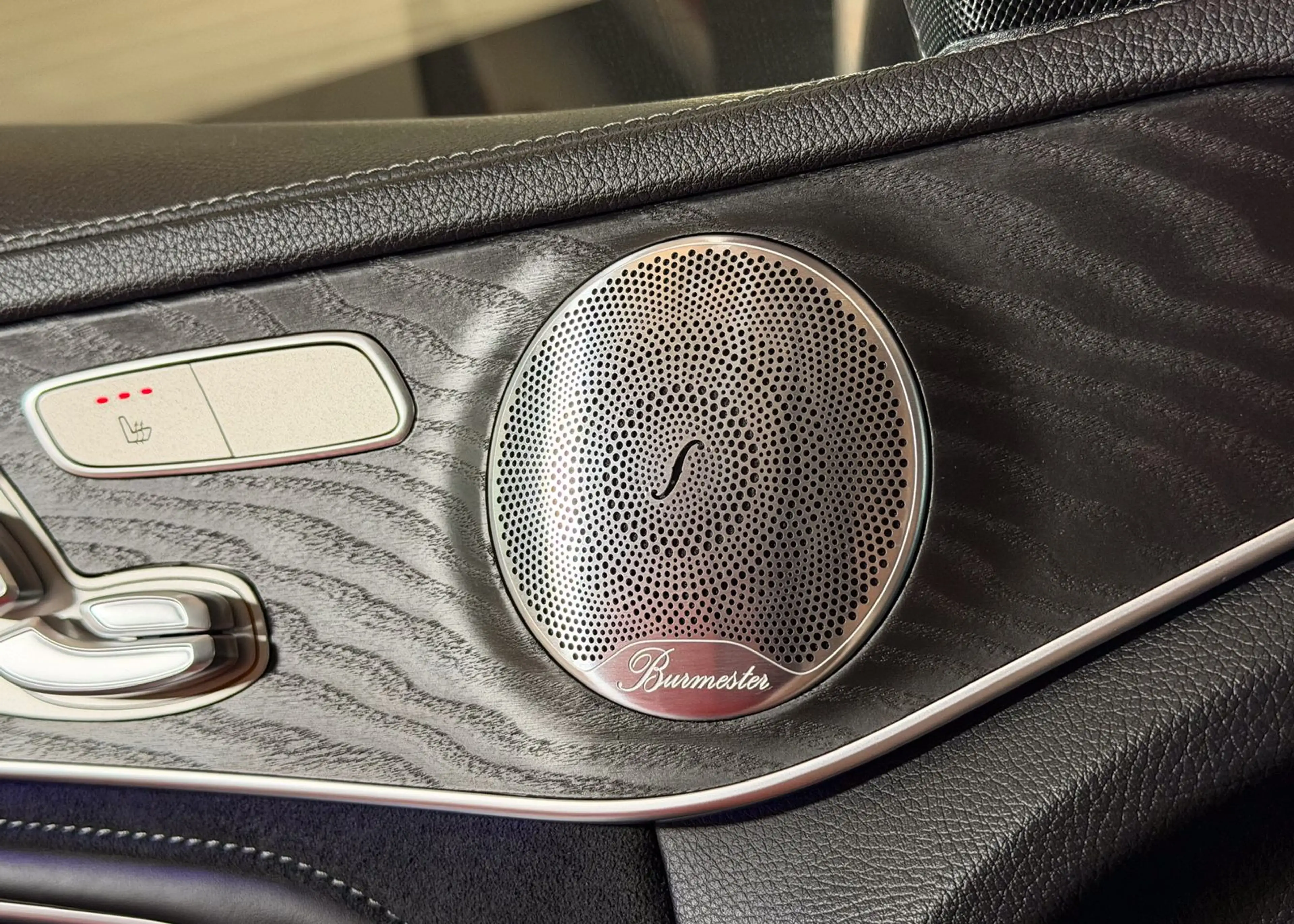 Mercedes-Benz C 63 AMG S MWST AHK Pano HU Widescreen Burmester — photo 15