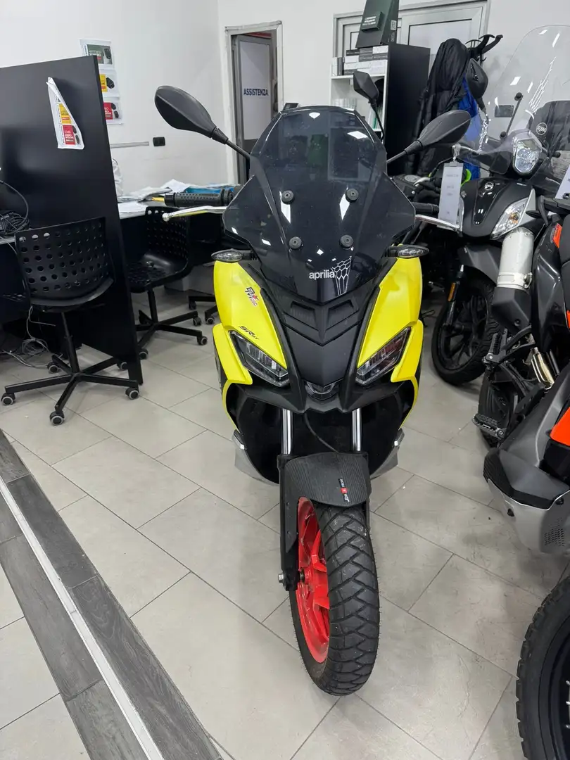 Aprilia SR GT 125 SPORT - 1