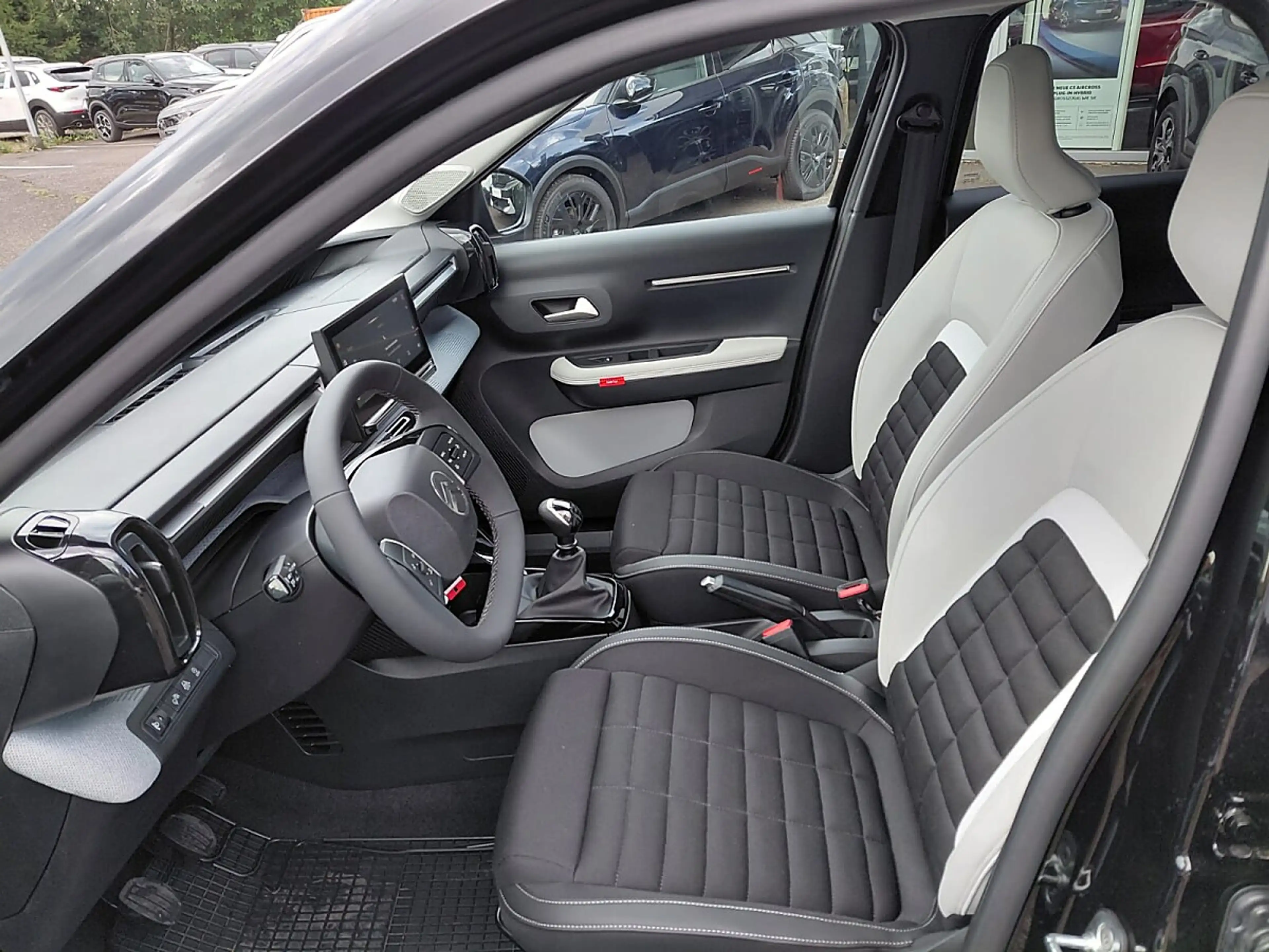 Citroen C3 Aircross Turbo 100 S&S 6-Gang-Manuell Plus — photo 15