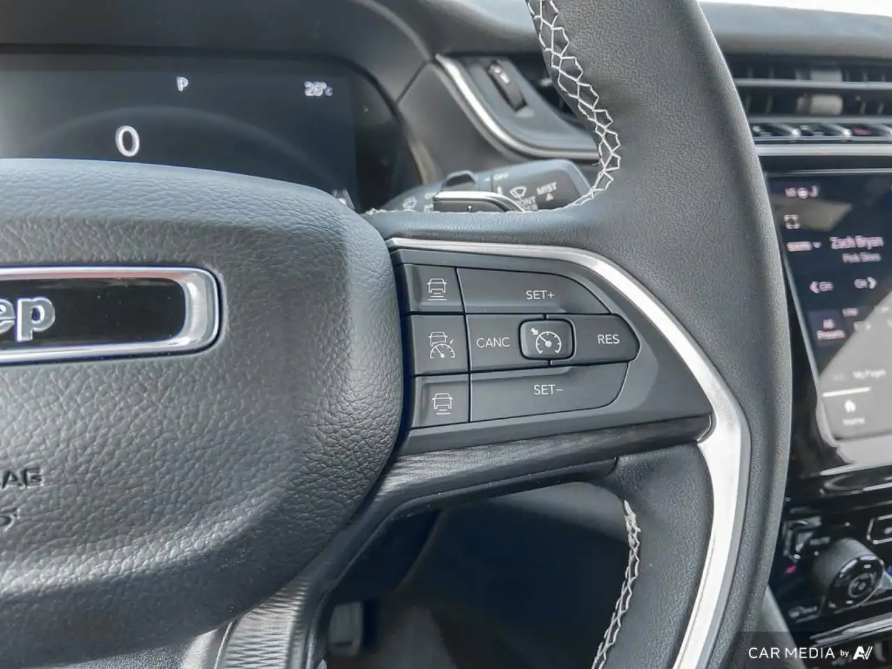 Jeep Grand Cherokee снимка Jeep Grand Cherokee