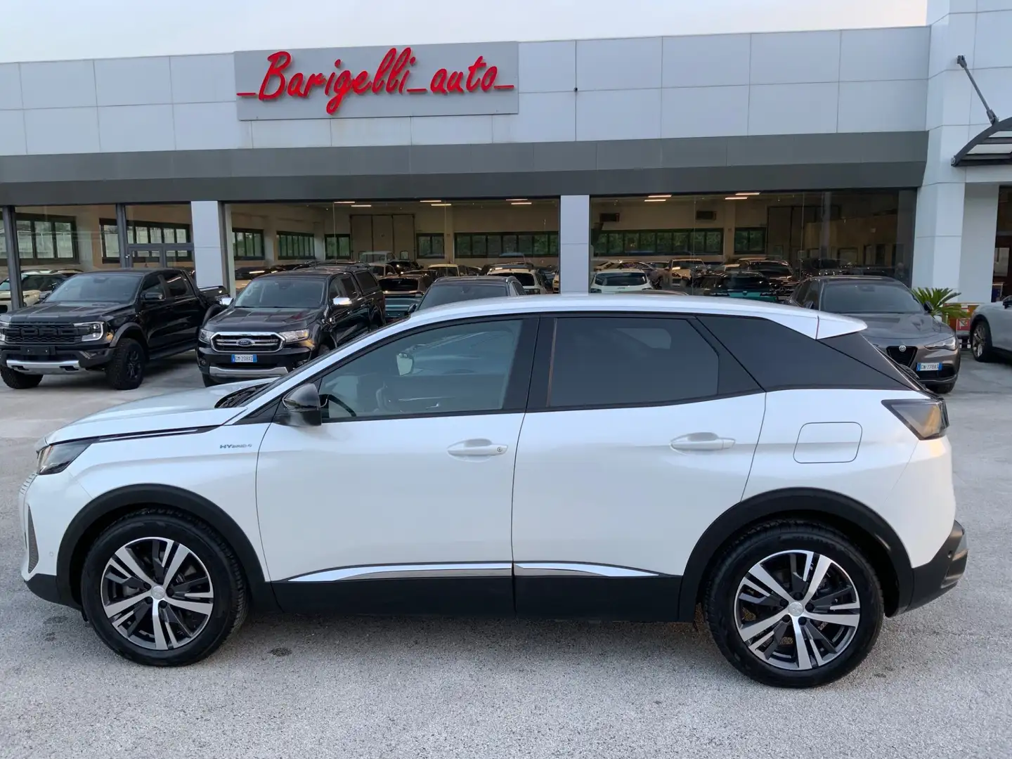 Peugeot 3008 3008 Hybrid4 300 e-EAT8 Allure Pack Weiß - 1