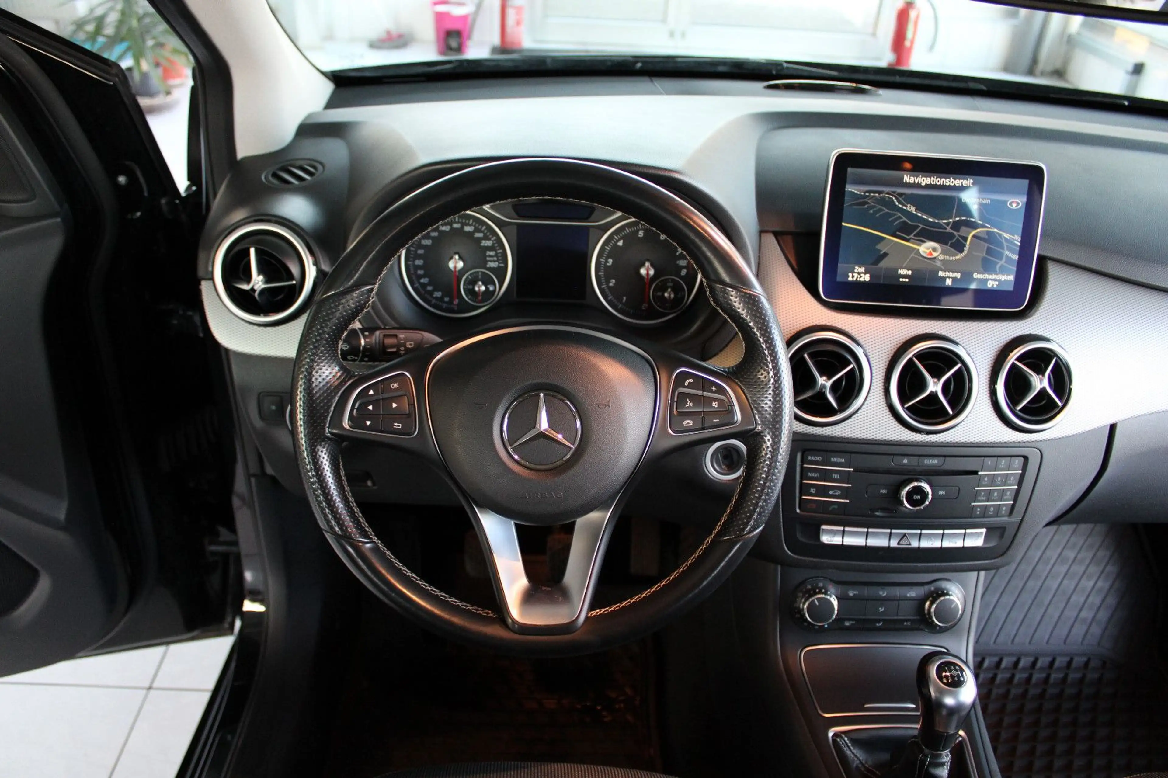 Mercedes-Benz B 200 B -Klasse B 200 — photo 13