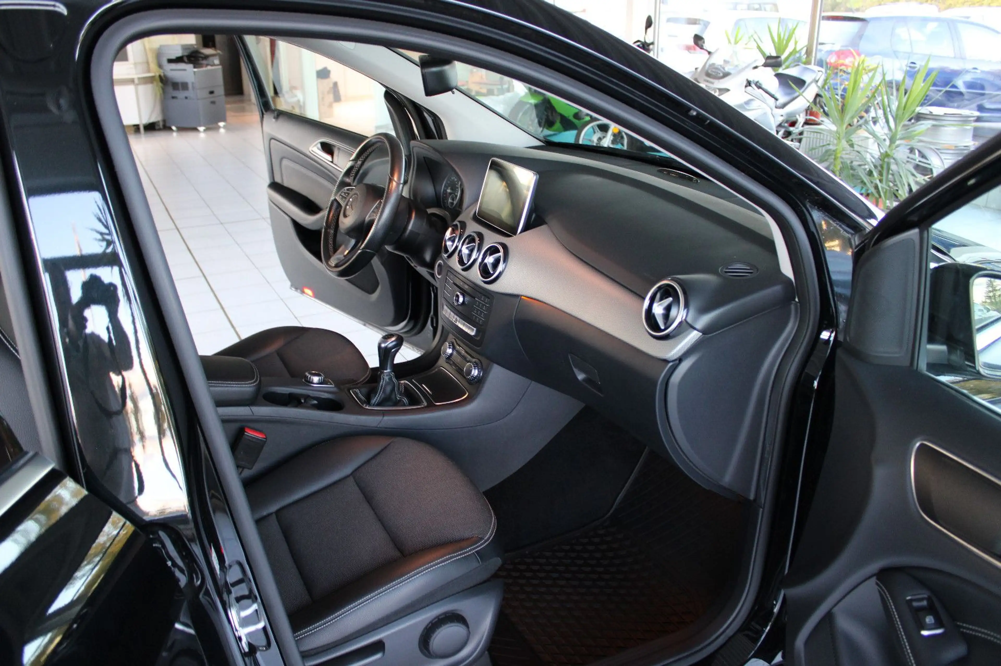Mercedes-Benz B 200 B -Klasse B 200 — photo 12
