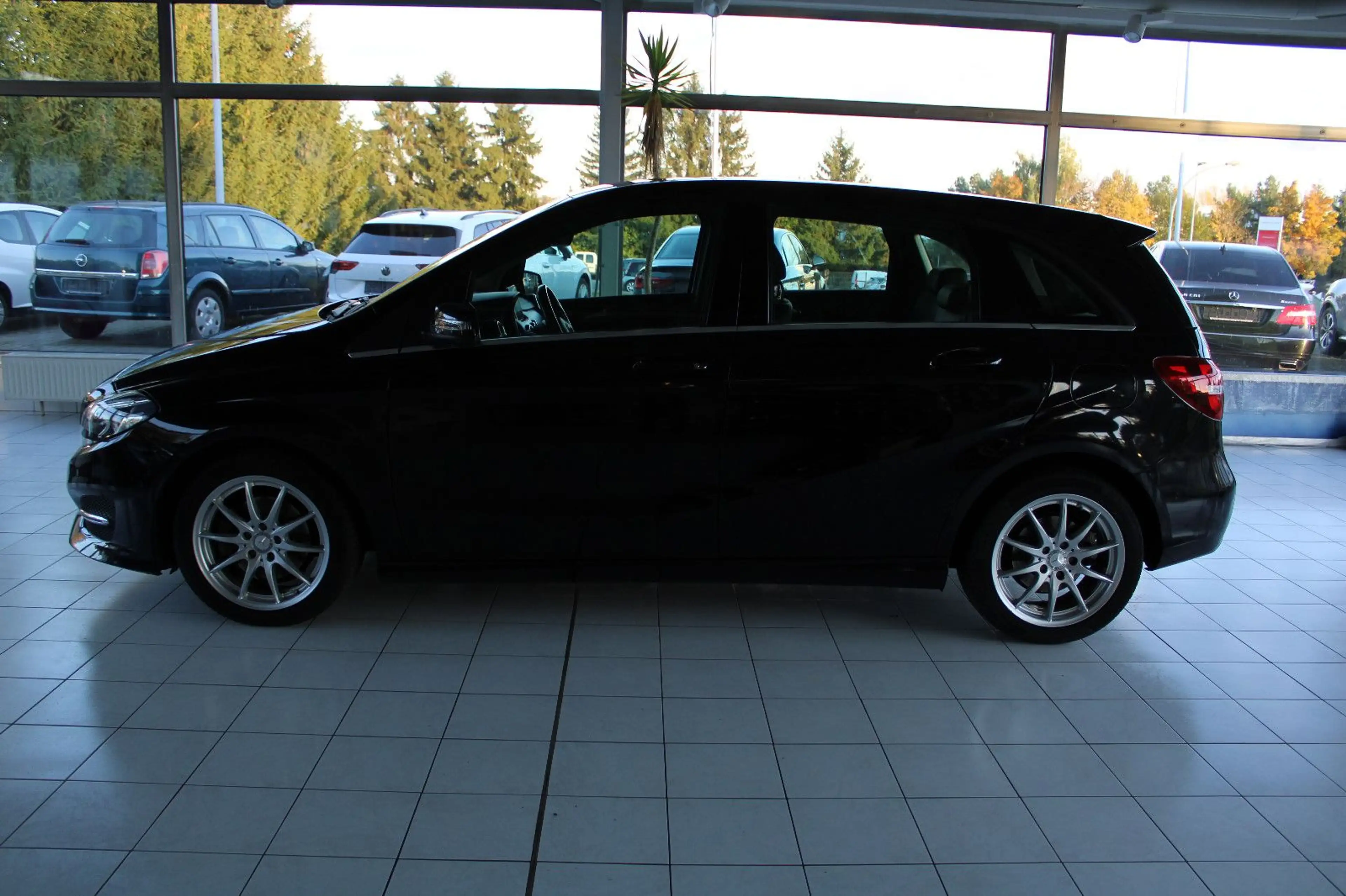 Mercedes-Benz B 200 B -Klasse B 200 — photo 7