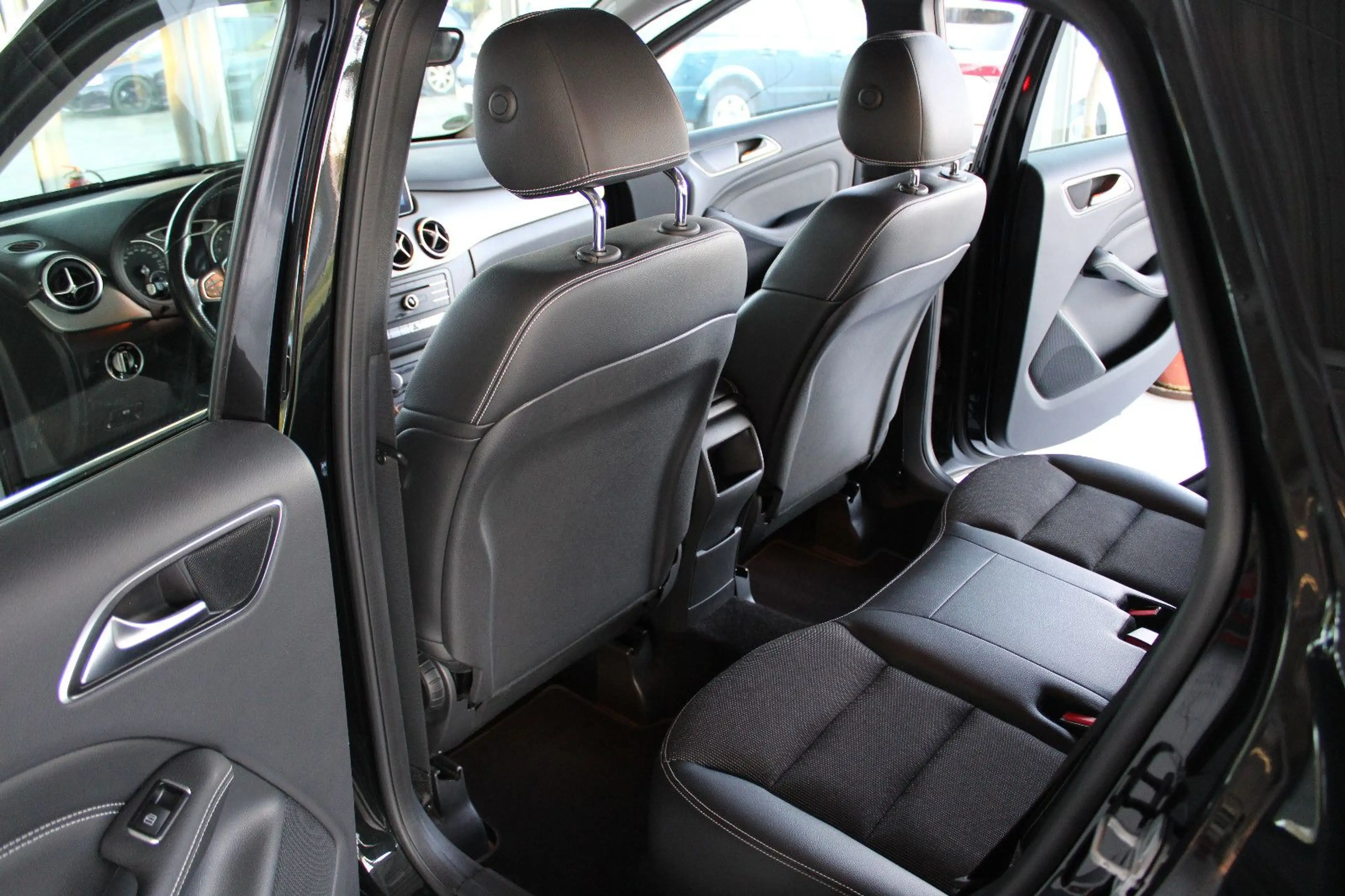 Mercedes-Benz B 200 B -Klasse B 200 — photo 9