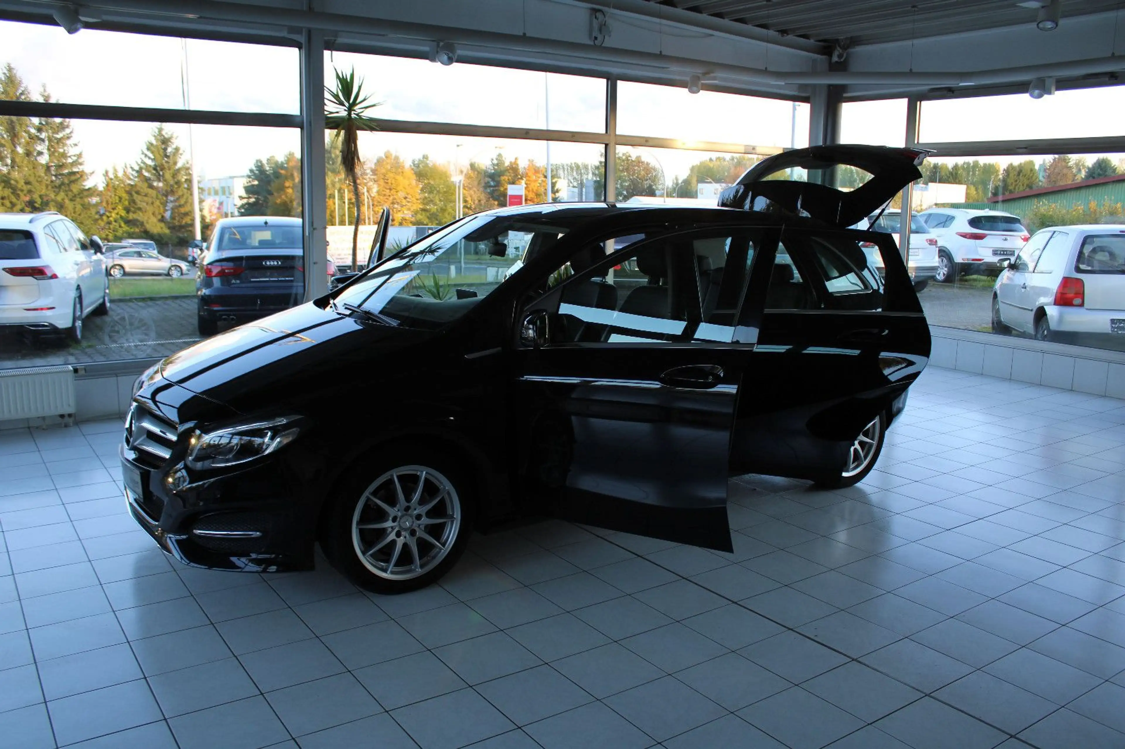 Mercedes-Benz B 200 B -Klasse B 200 — photo 15