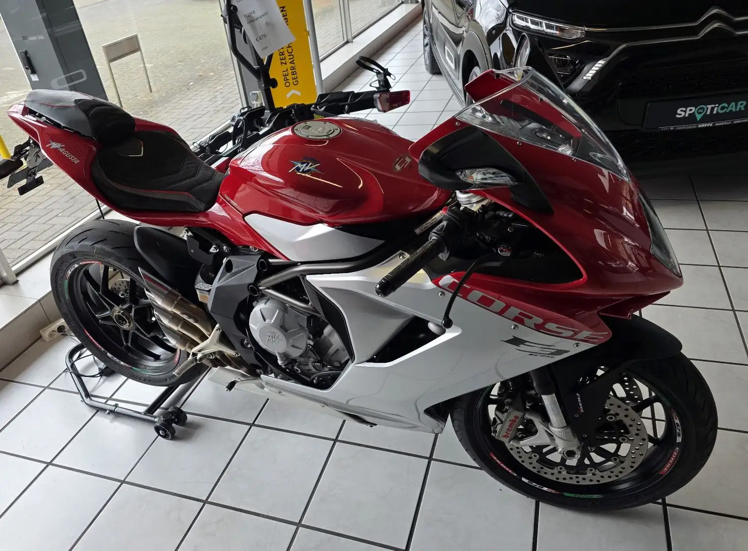 MV Agusta F3 675 ABS Rouge - 2