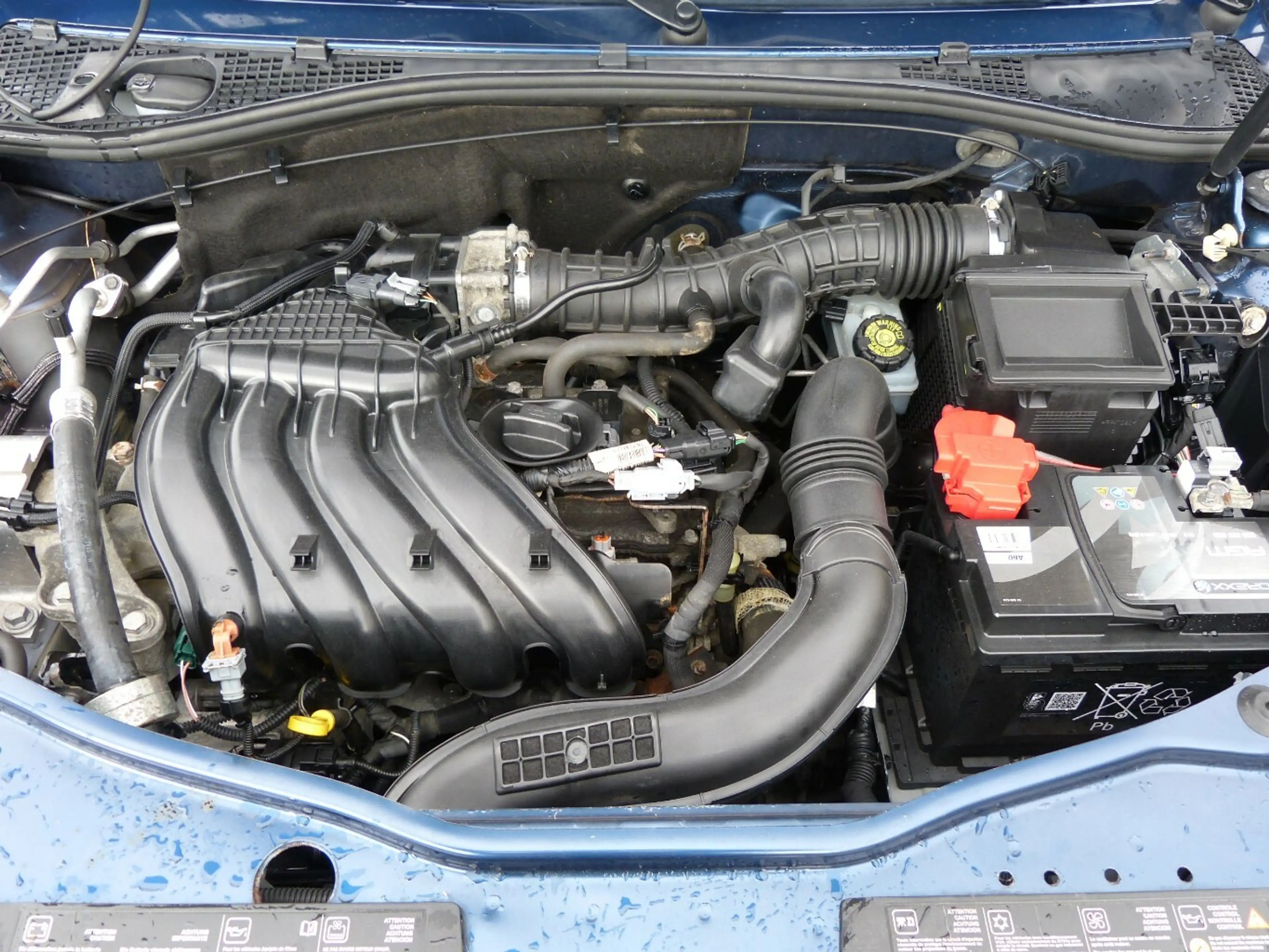 Dacia Duster Celebration 4x2 [OFFROAD-PAKET] — photo 9