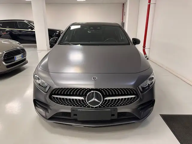 Mercedes-Benz A view 2