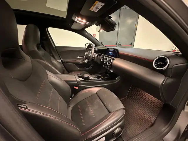 Mercedes-Benz A view 9