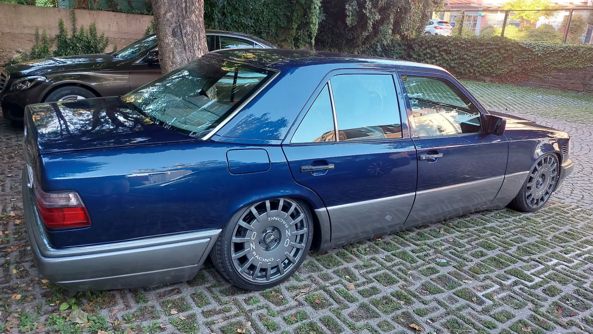 Mercedes-Benz E 250 W124 - 1