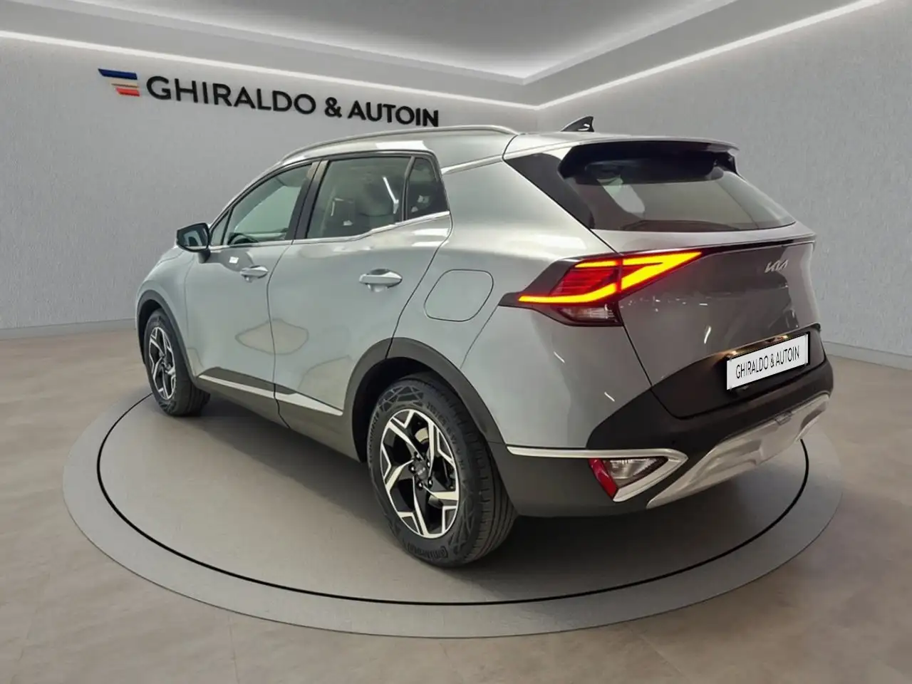 Kia Sportage V 1.6 crdi mhev Business dct 6