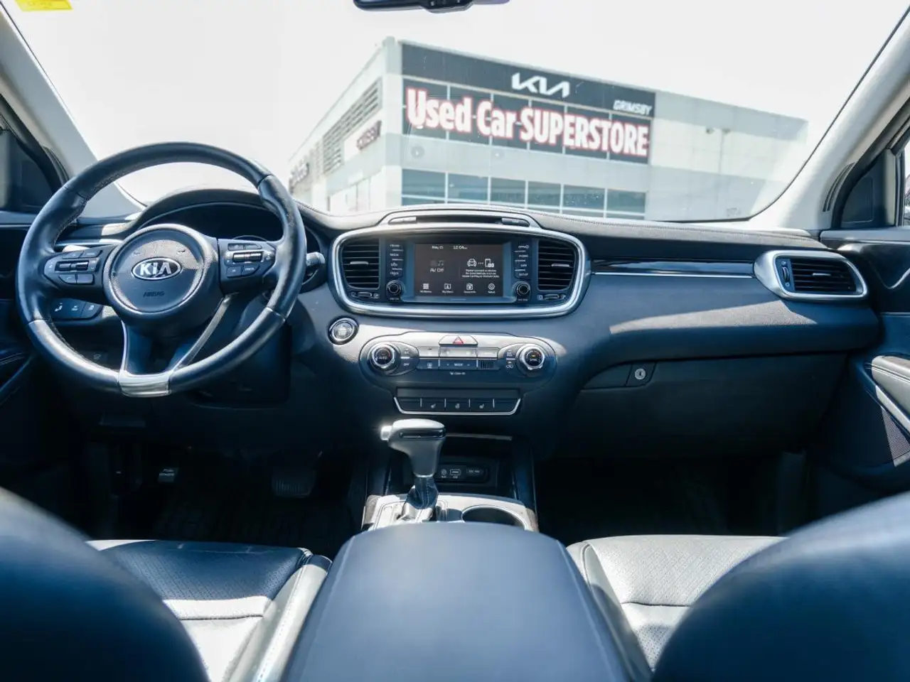 Kia Sorento снимка Kia Sorento