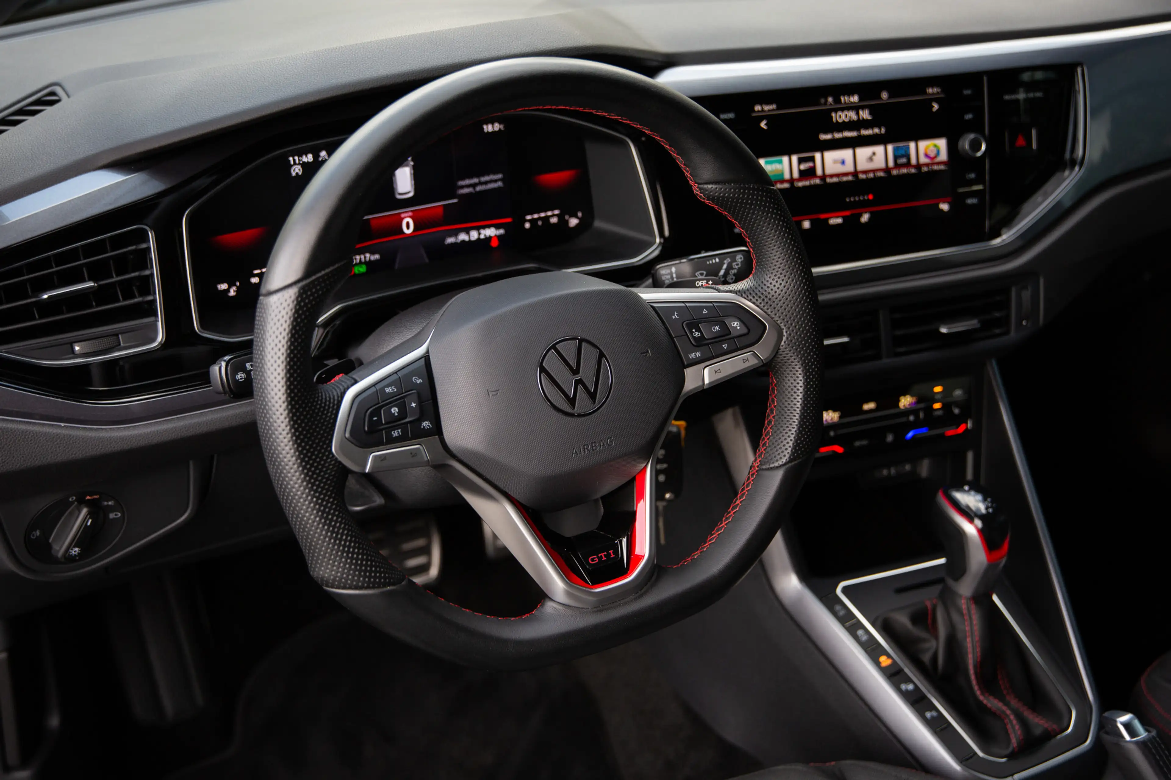 Volkswagen Polo GTI 2.0 TSI , Adaptive cruise, Apple Carplay, Stoelver — photo 4
