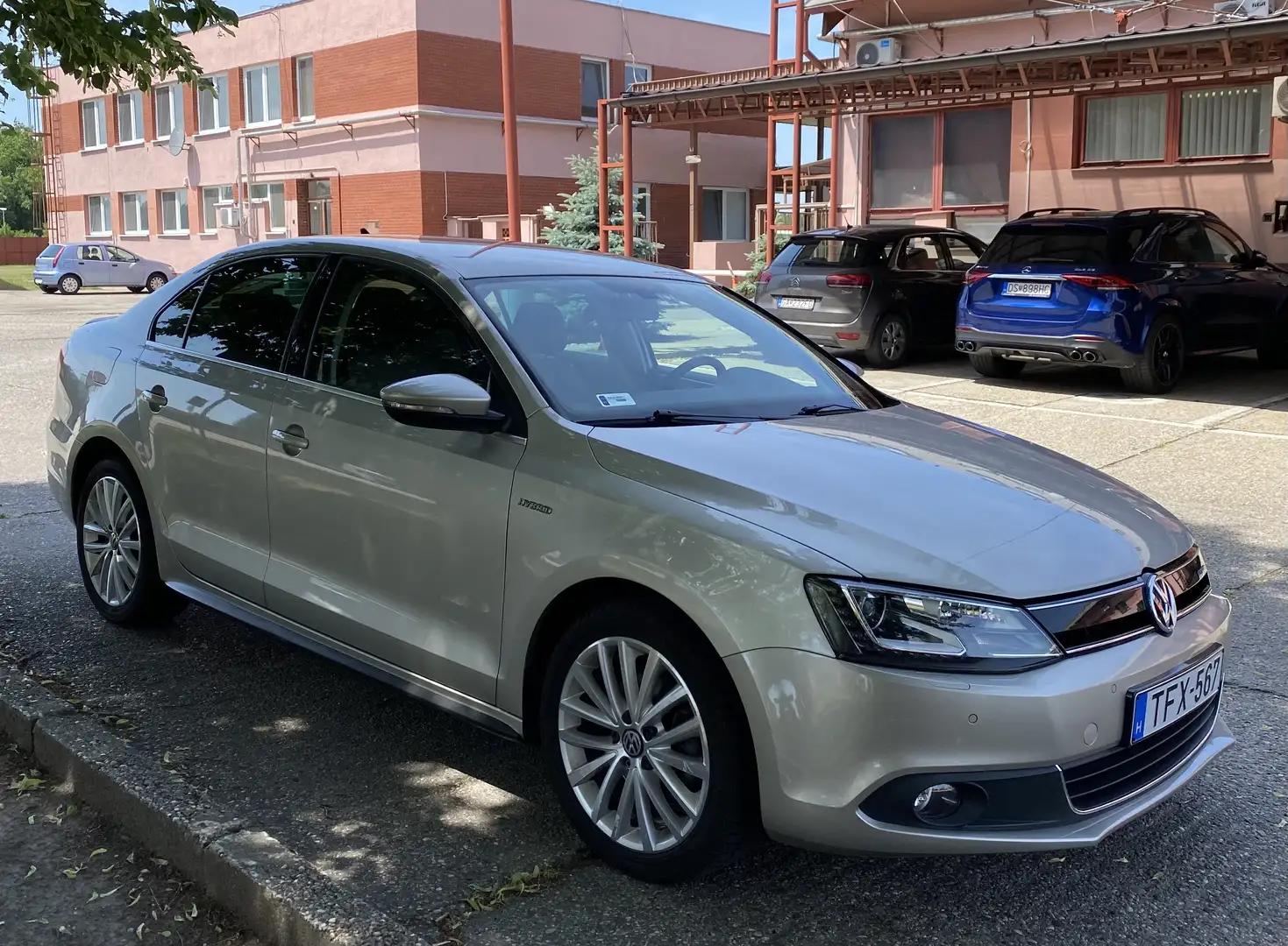 Volkswagen Jetta 1.4 Hybrid DSG Highline - 2