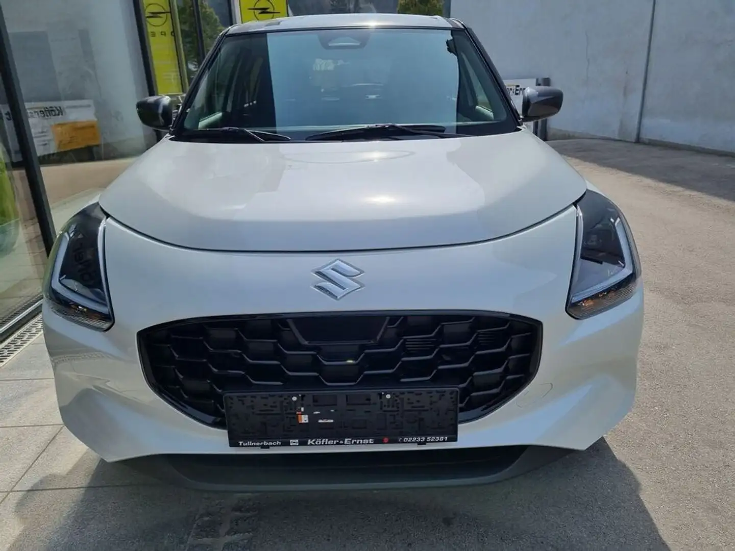 Suzuki Swift 1,2 Hybrid Shine Weiß - 2
