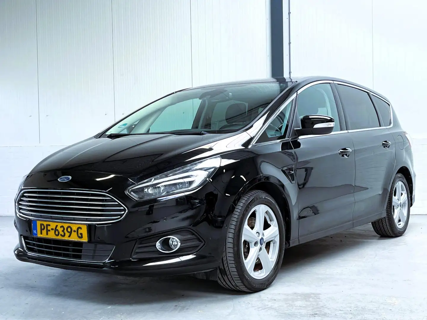 Ford S-Max 1.5 Titanium|Pano|Stoelverwarming|Elektrische Stoe Noir - 2