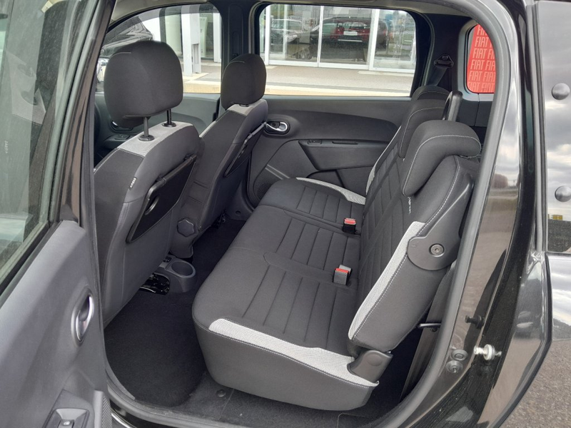 Dacia Lodgy Stepway Selection Blue dCi 115 7-Sitzer — photo 5