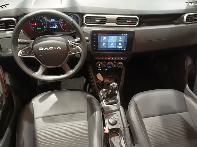 Dacia Duster view 14