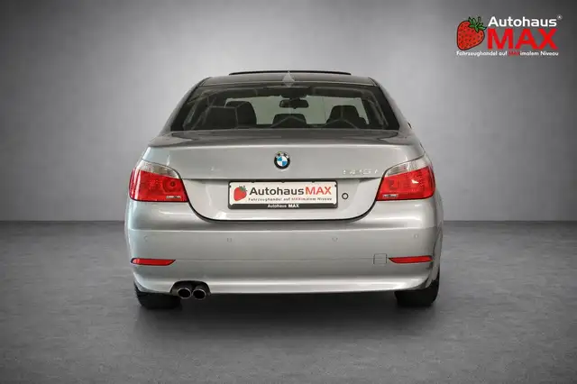 BMW 5 Series view 5