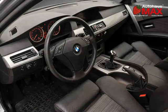 BMW 5 Series view 12